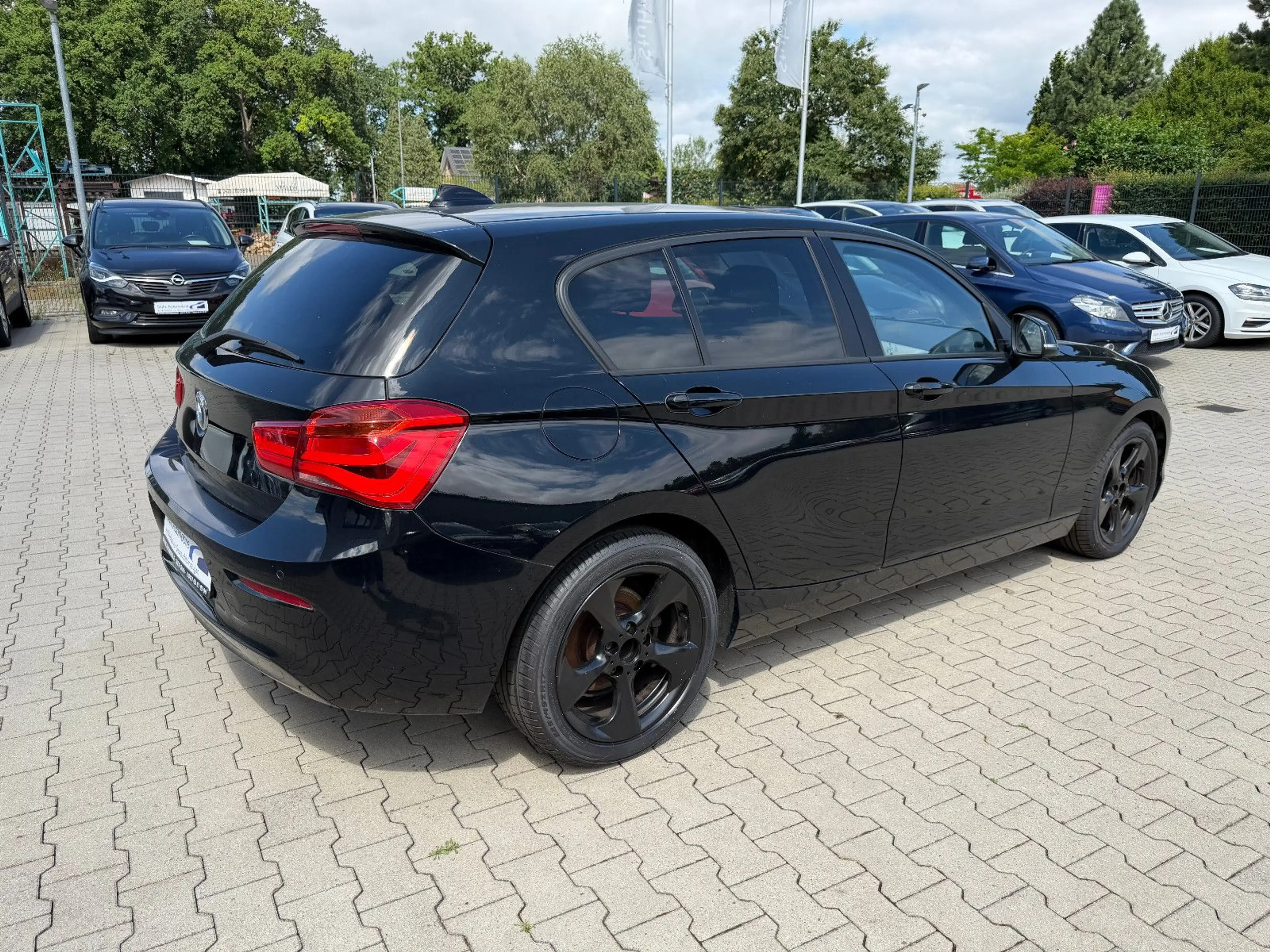 BMW 118 1 Limousine 5-trg. 118 i PDC SHZ — photo 6