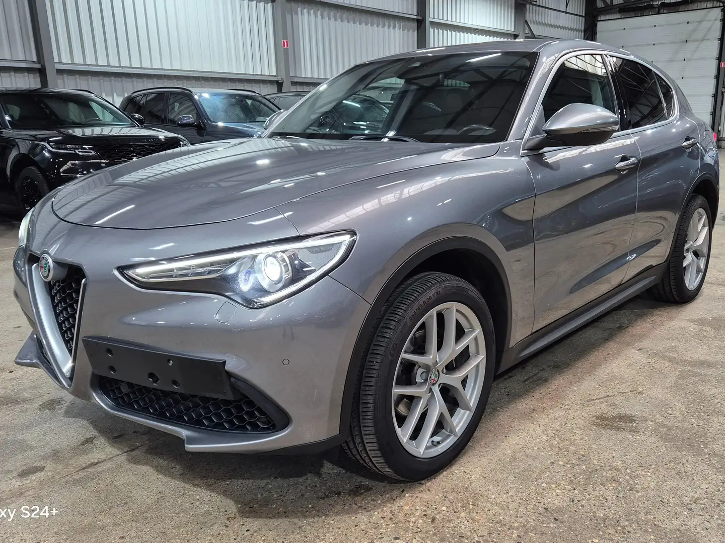 Alfa Romeo Stelvio Stelvio 2.0 Turbo 16V AT8-Q4 Super Gris - 1