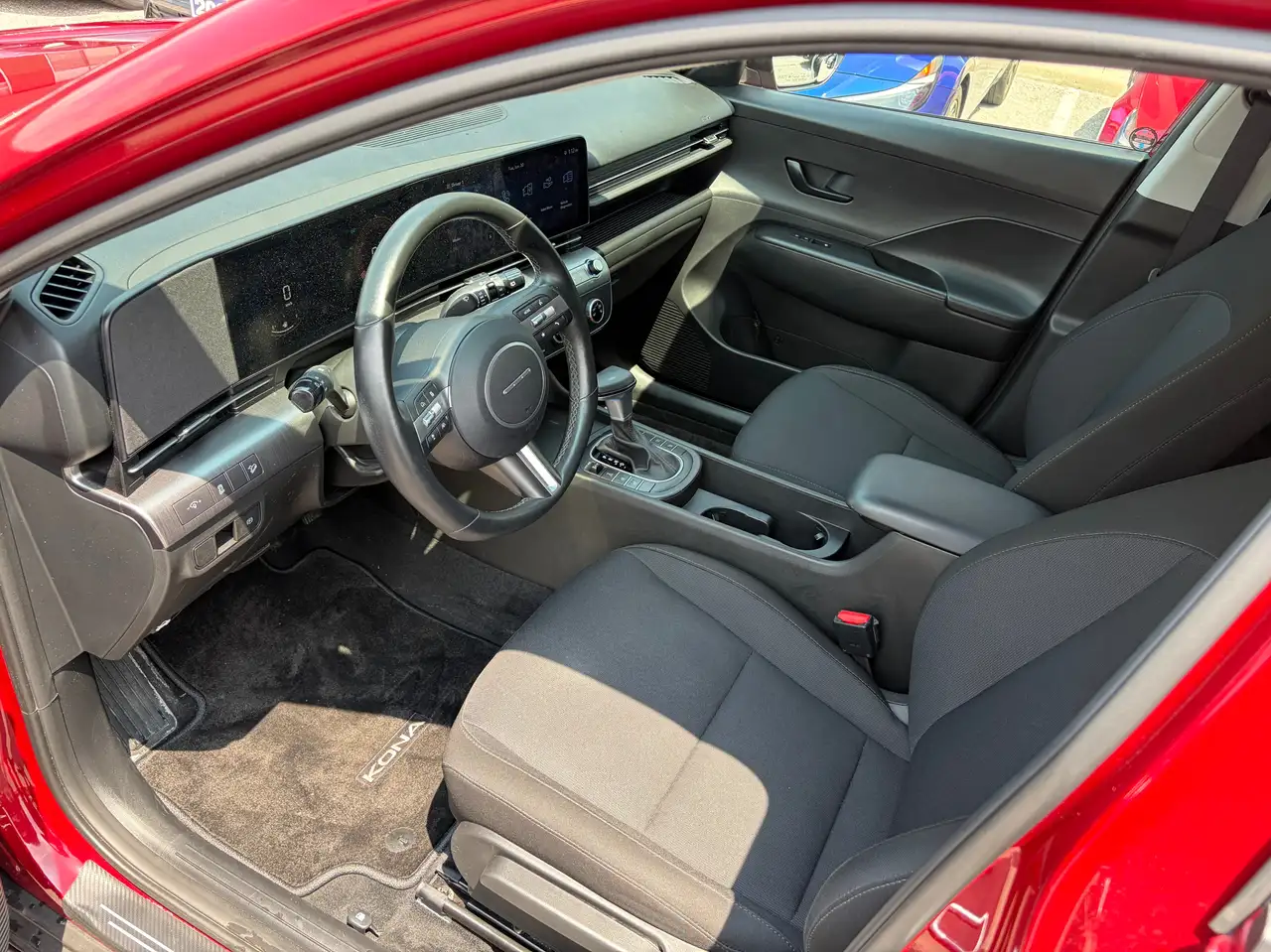 Hyundai KONA снимка Hyundai KONA