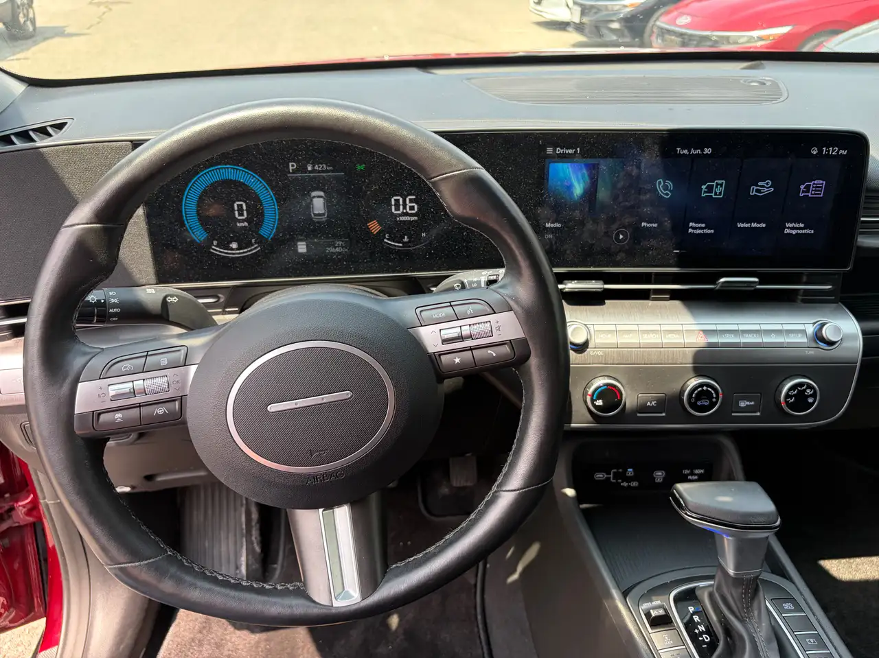 Hyundai KONA снимка Hyundai KONA