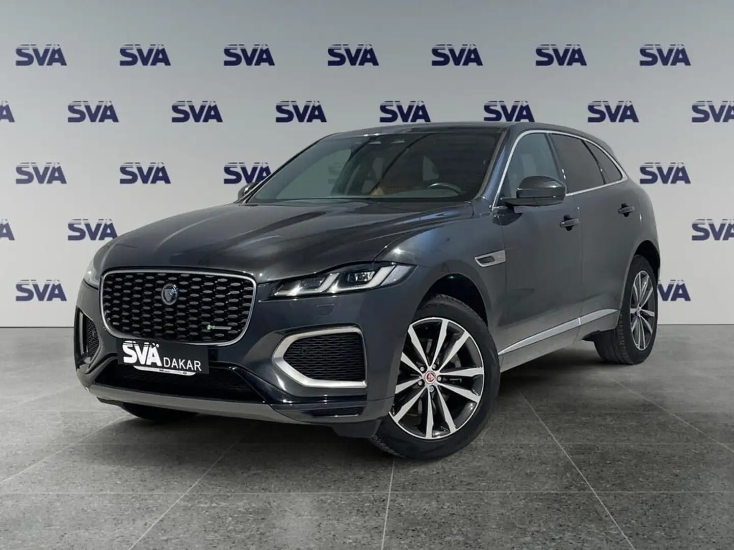 Jaguar F-Pace mhev R-Dynamic SE awd 204cv Grigio - 2