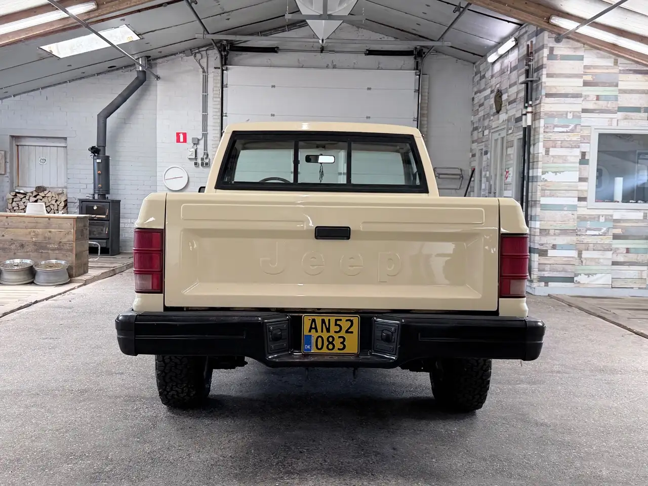 Jeep Cherokee XJ - Comanche - Back on stock, foto 10