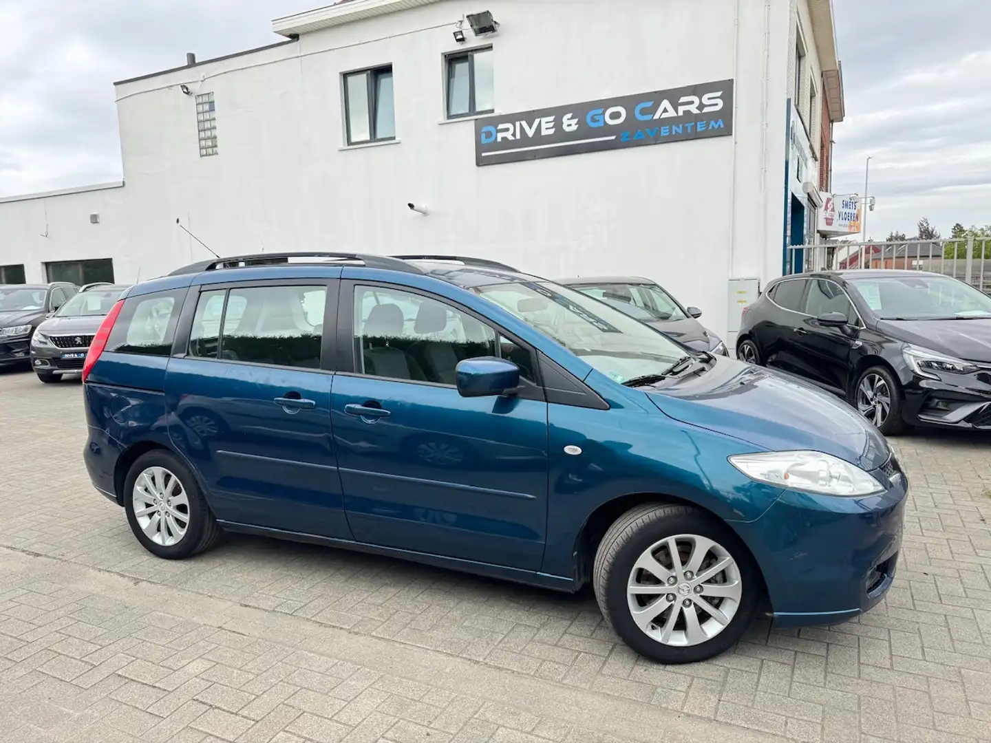 Mazda 5 5 2.0 CDVi -7 Plaatsen ** 1 JAAR GARANTIE ** !! Zwart - 1