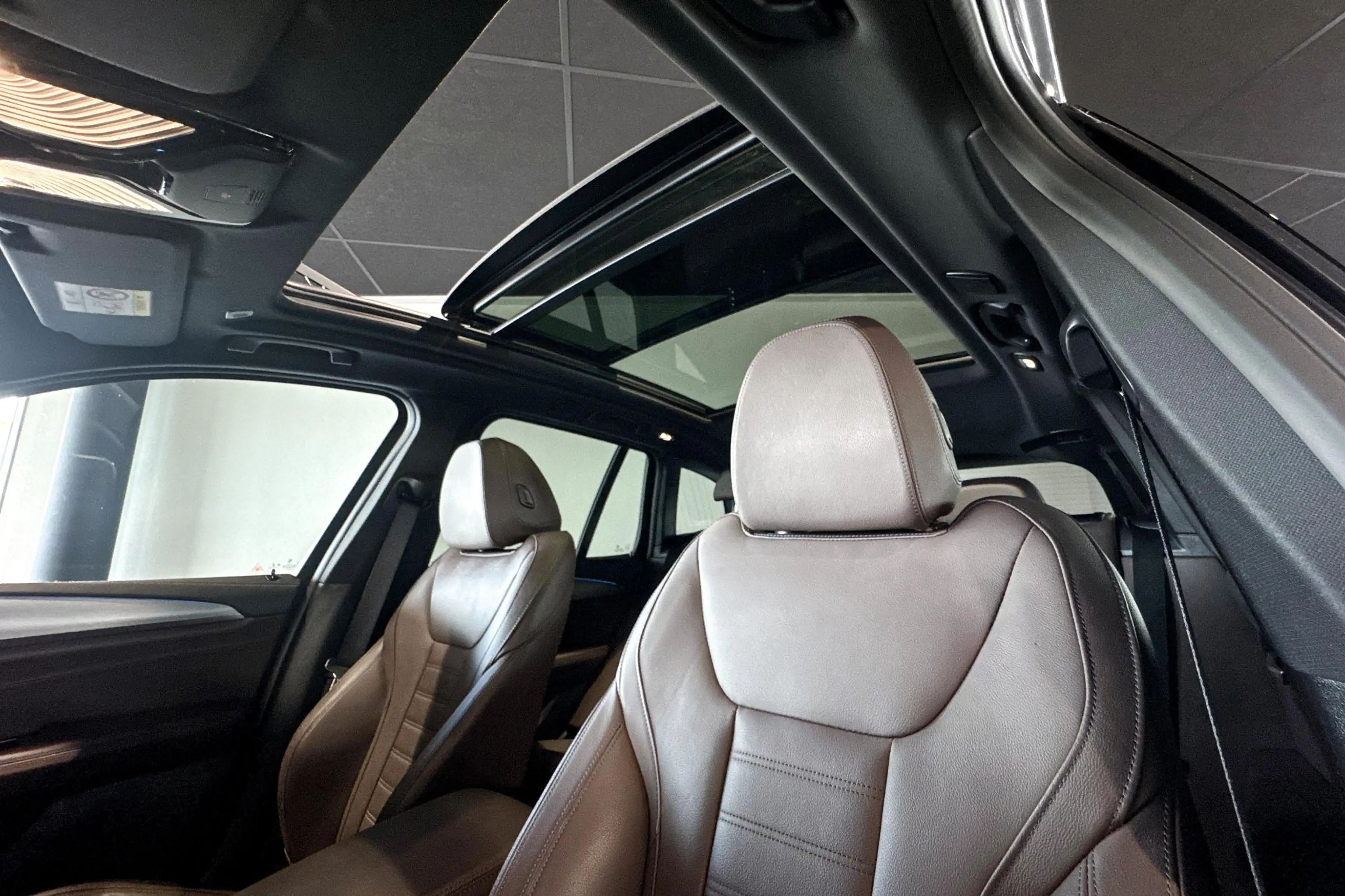 BMW iX3 High Executive | Glazen Panoramadak | Harman Kardo — photo 11
