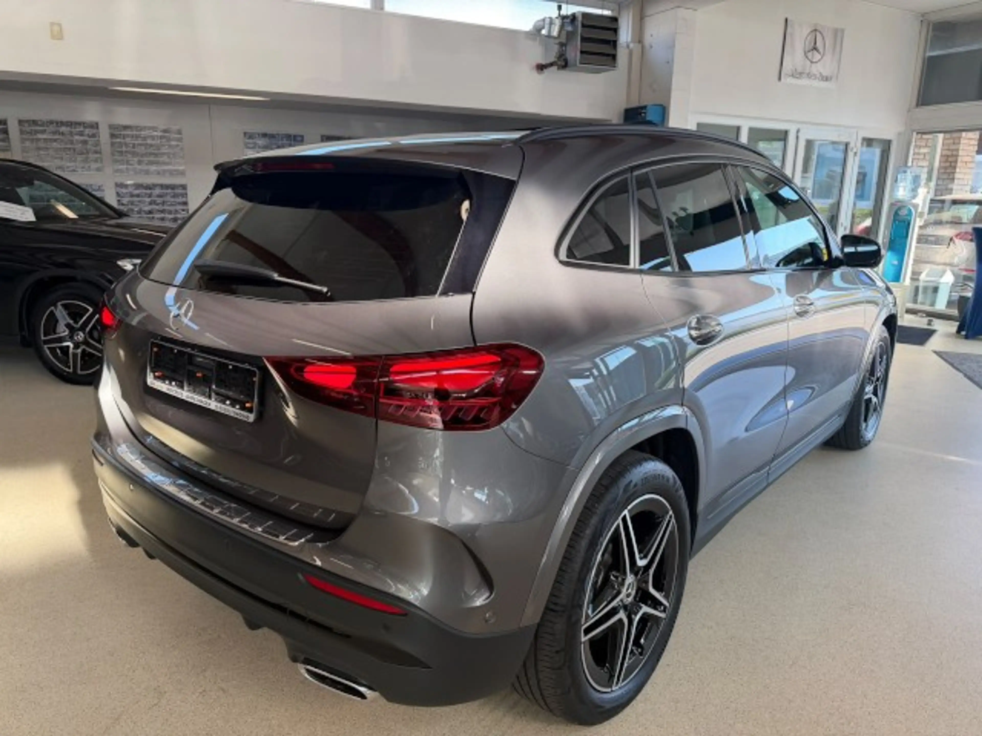 Mercedes-Benz GLA 220 d 4Matic+AMG+Memory+MULTIBEAM+Night+Distronic+Pano — photo 7