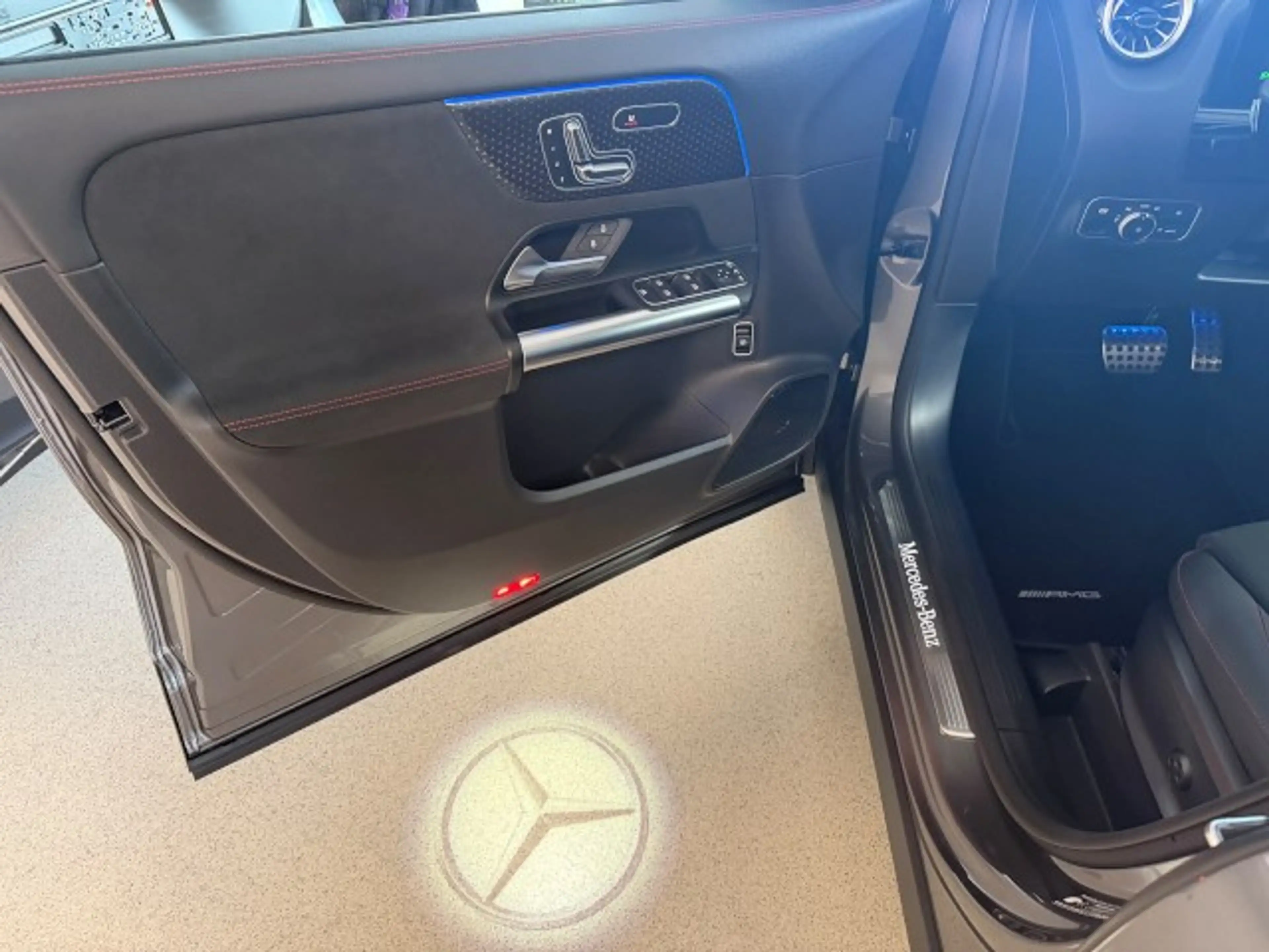 Mercedes-Benz GLA 220 d 4Matic+AMG+Memory+MULTIBEAM+Night+Distronic+Pano — photo 15
