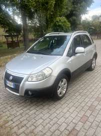 Sedici 1.6 16v Emotion 4x4 107cv