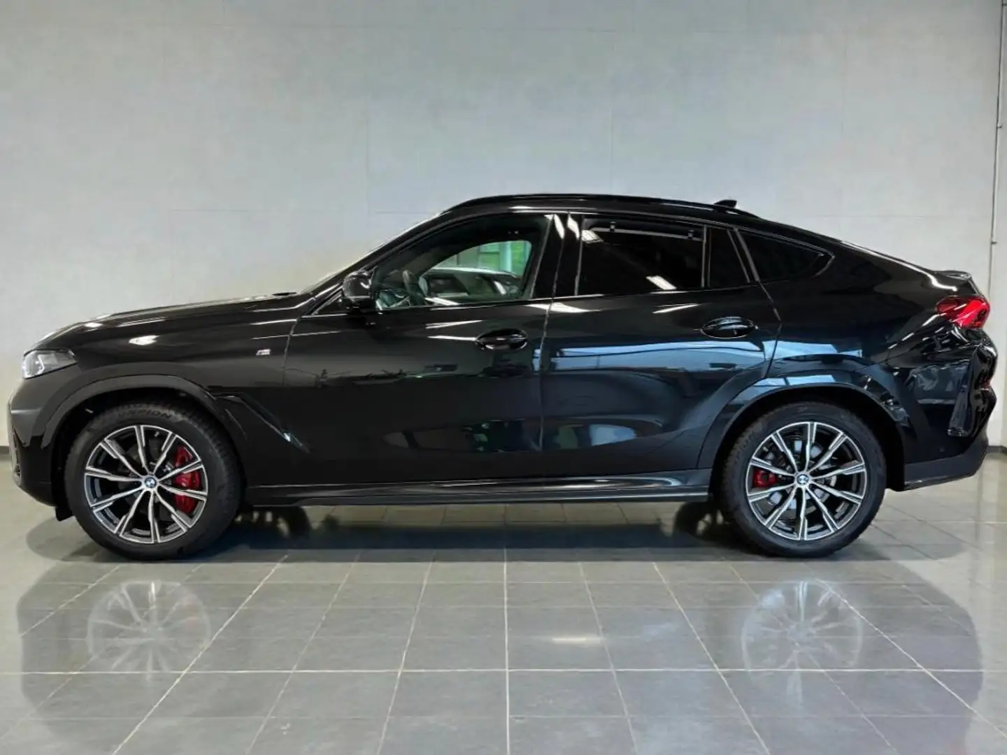 BMW X6 X6 xDrive40d M Sport Schwarz - 2