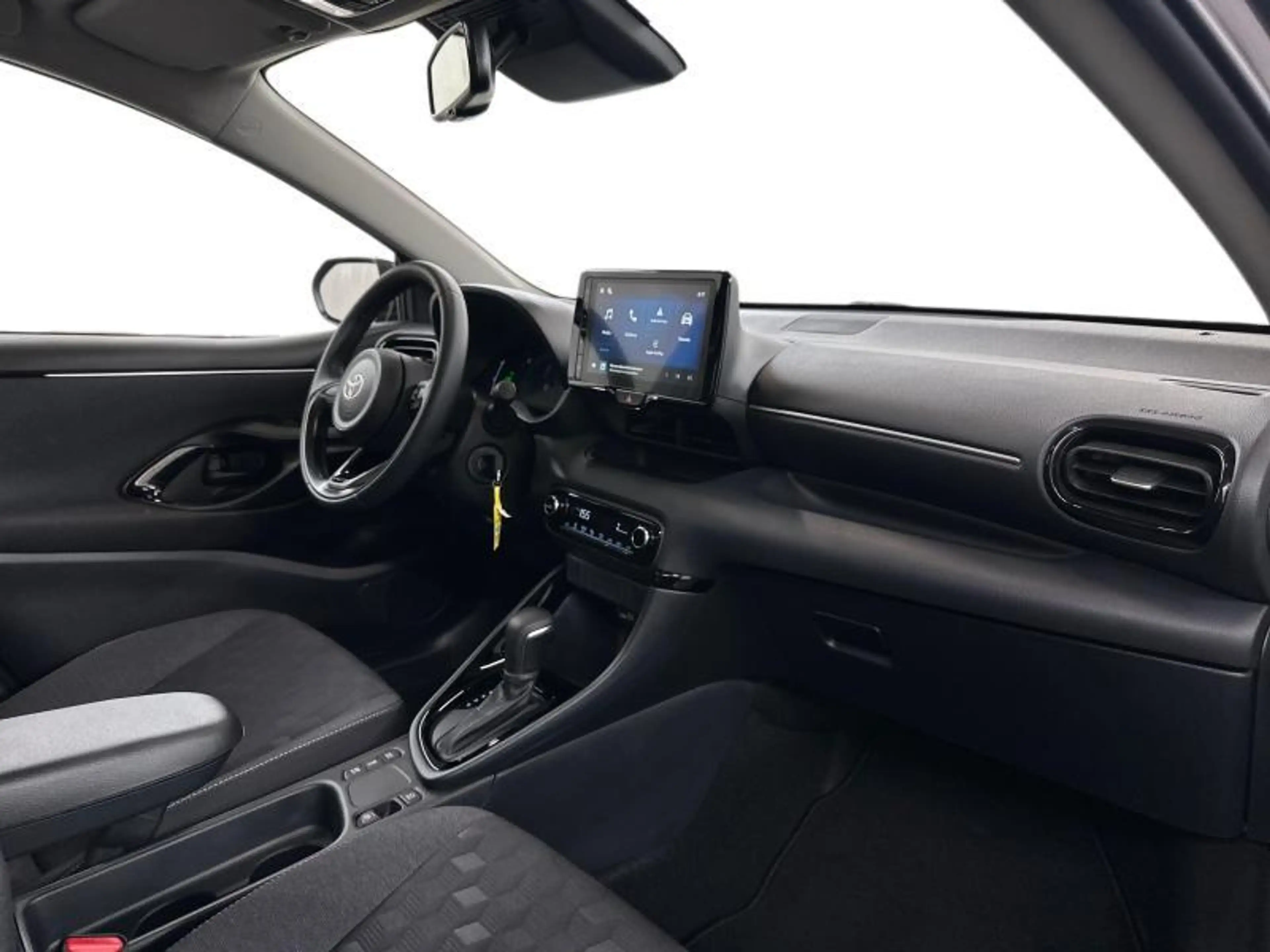 Toyota Yaris Iconic | LED | carplay — photo 8