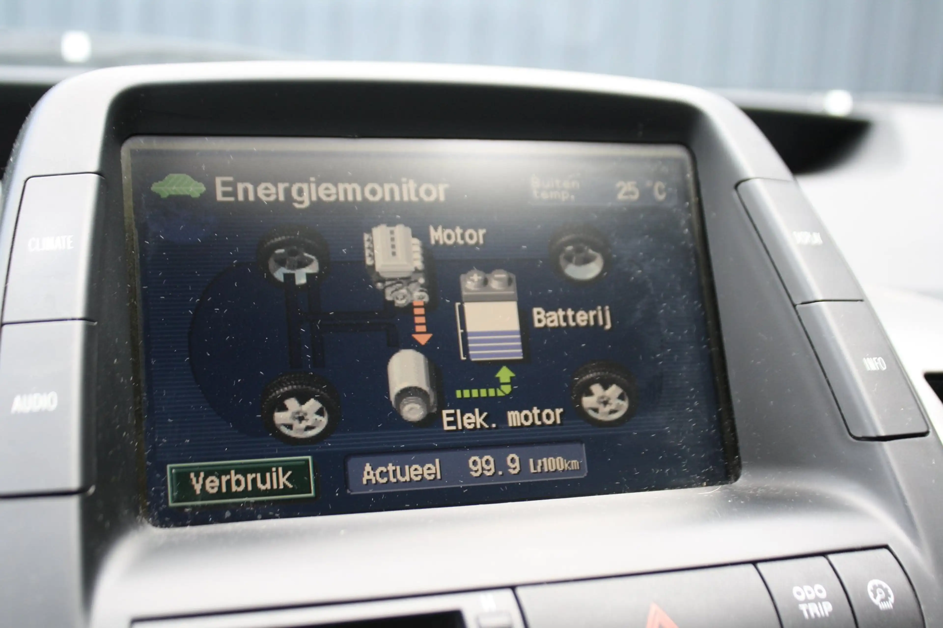 Toyota Prius 1.5 VVT-i Business Edition - AIRCO - TREKHAAK - 2 — photo 11