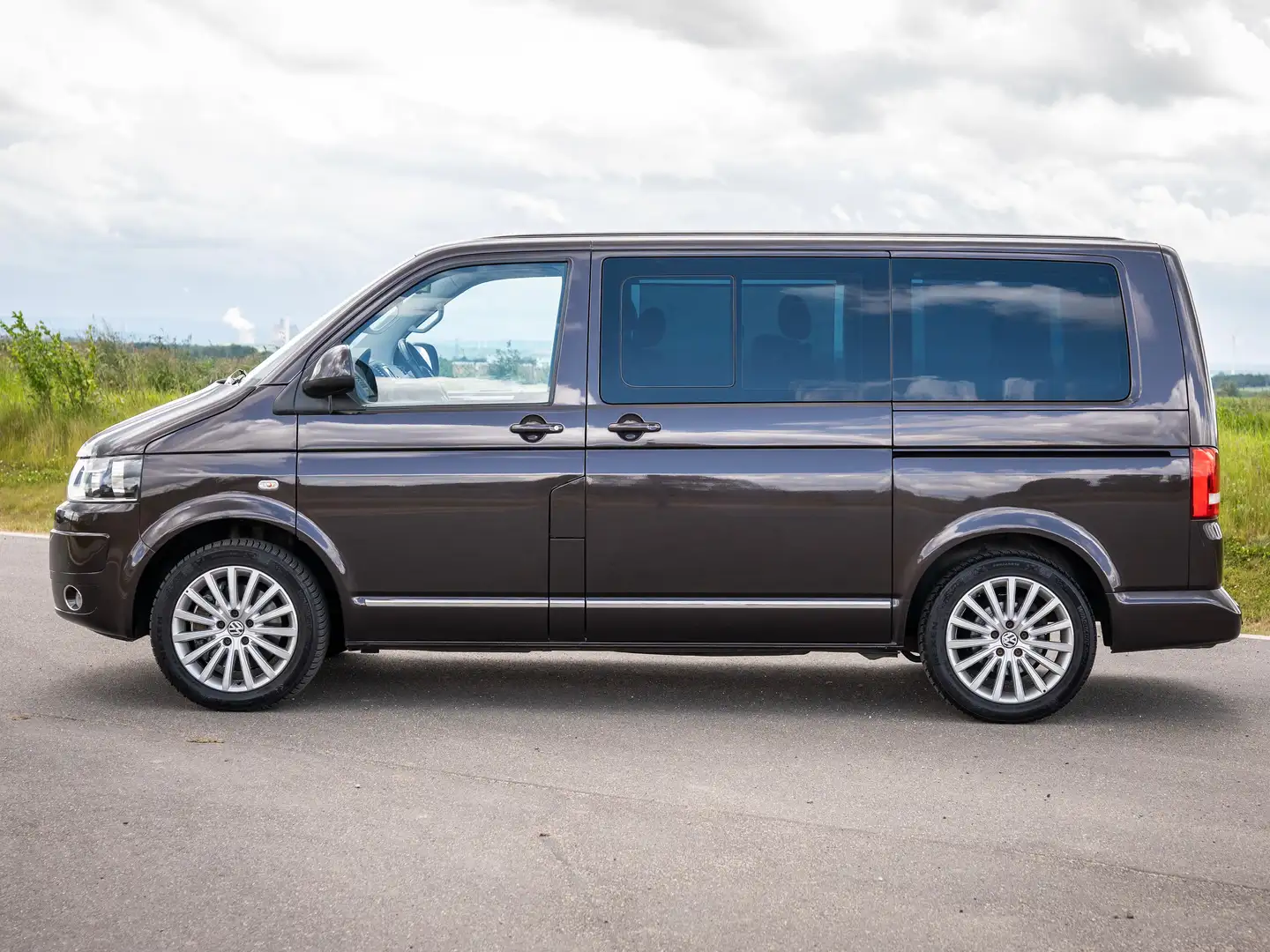 Volkswagen T5 Multivan Transporter T5 TDI Highline - 2