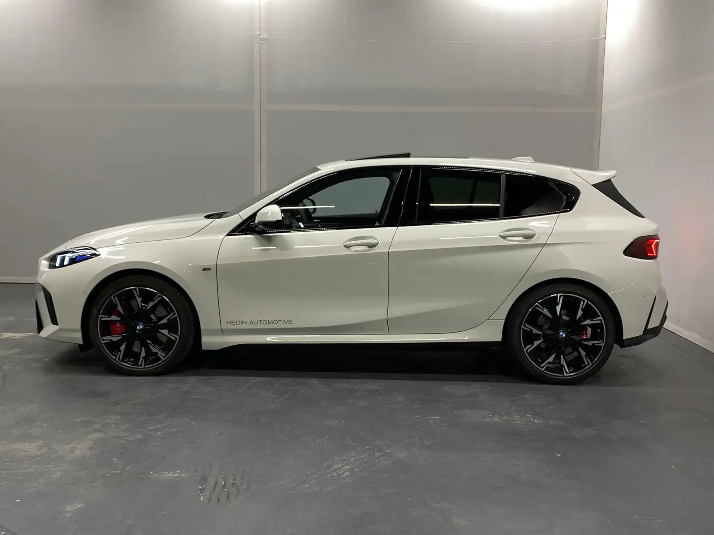 BMW 120 1-serie M Sport Design Edition bijela - 2