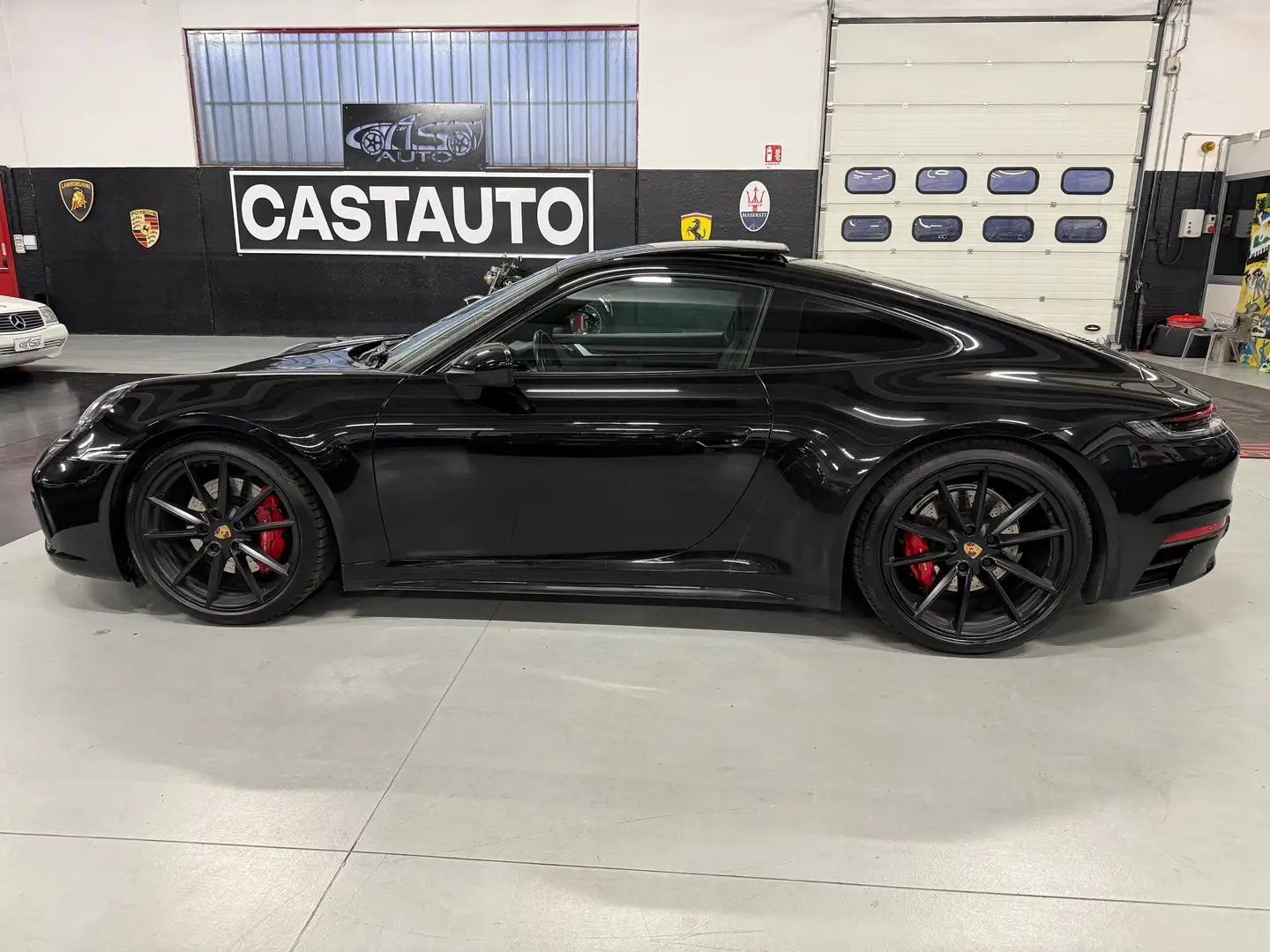Porsche 992 911 Coupe 3.0 Carrera 4S auto SPORT DESIGN FUL IVA Nero - 1