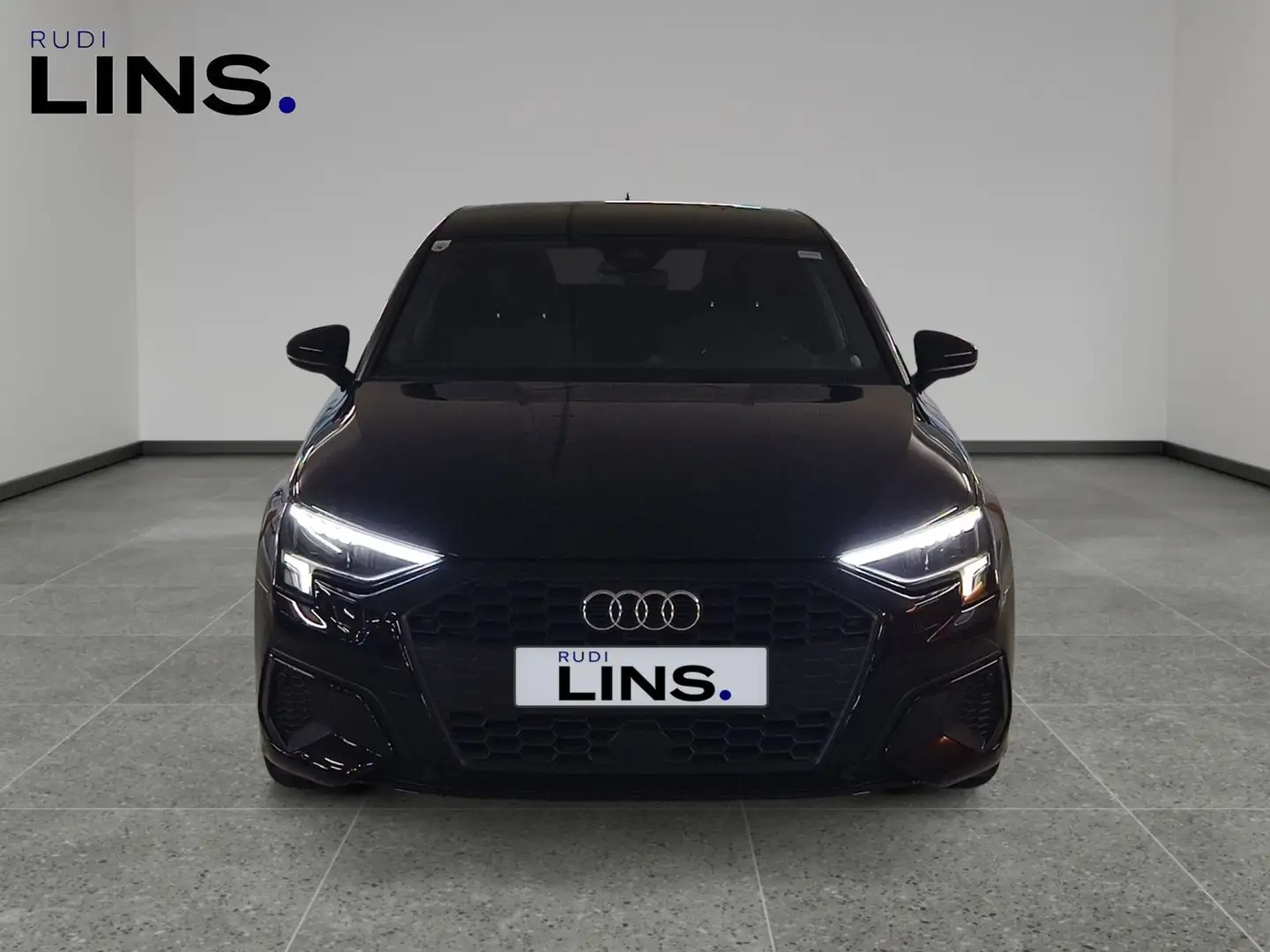 Audi A3 30 TFSI intense Schwarz - 2