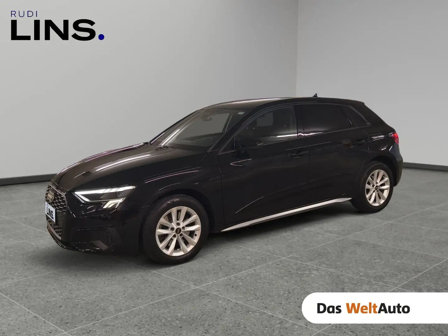 Audi A3 30 TFSI intense Schwarz - 1
