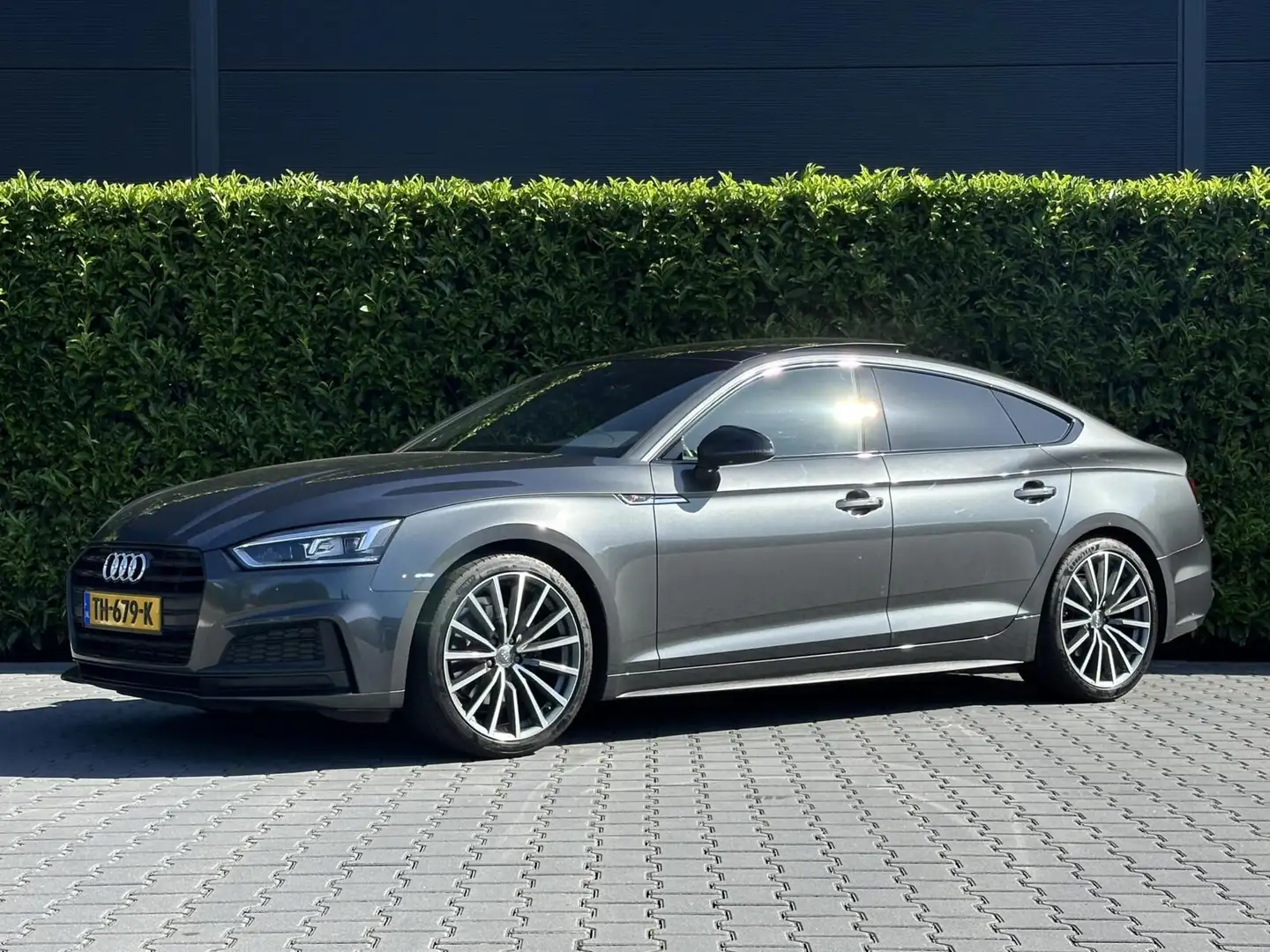 Audi A5 Sportback 2.0 TFSI MHEV Sport, NIEUW MODEL, S-LINE Grijs - 1