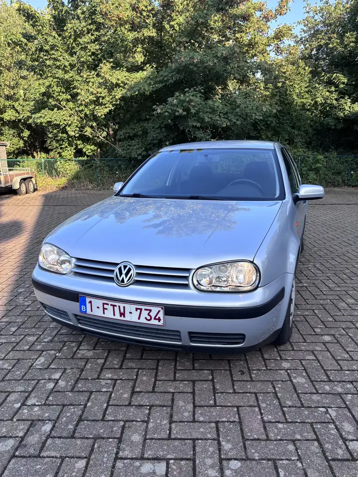 Volkswagen Golf 1.4i Base, foto 1