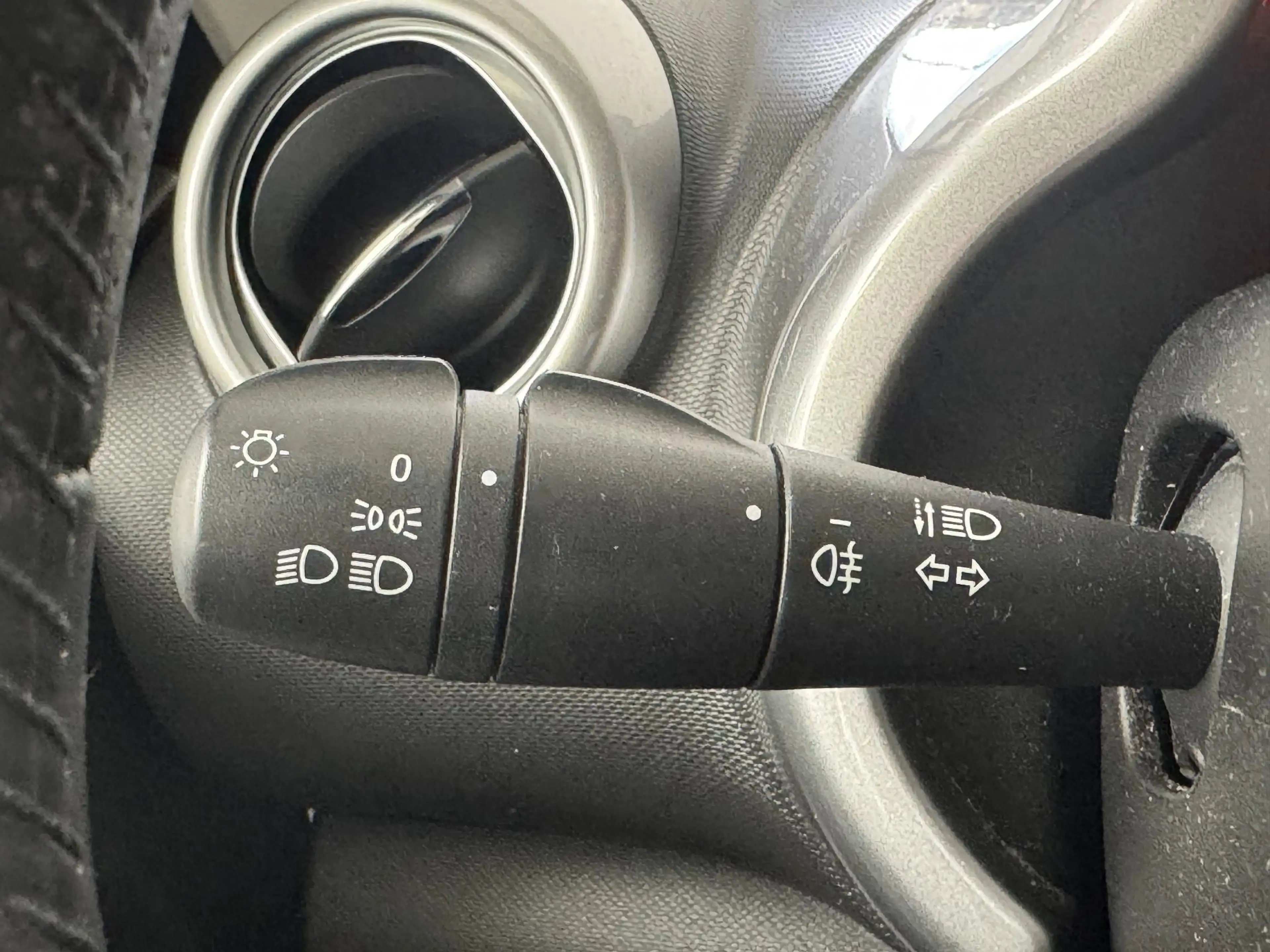 Renault Twingo 1.0 SCe Limited | Parkeersensoren | All-Season Ban — photo 24