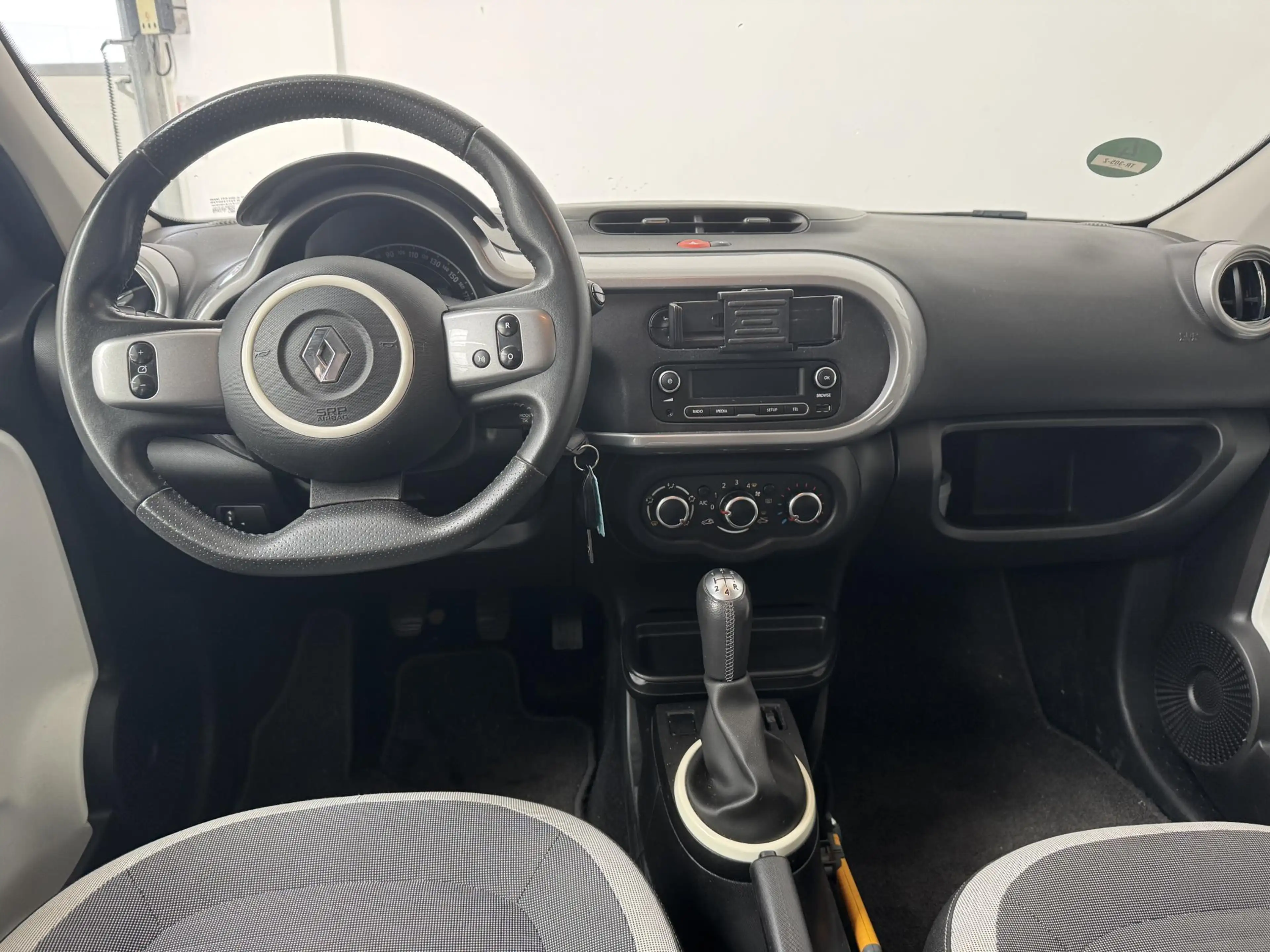 Renault Twingo 1.0 SCe Limited | Parkeersensoren | All-Season Ban — photo 10