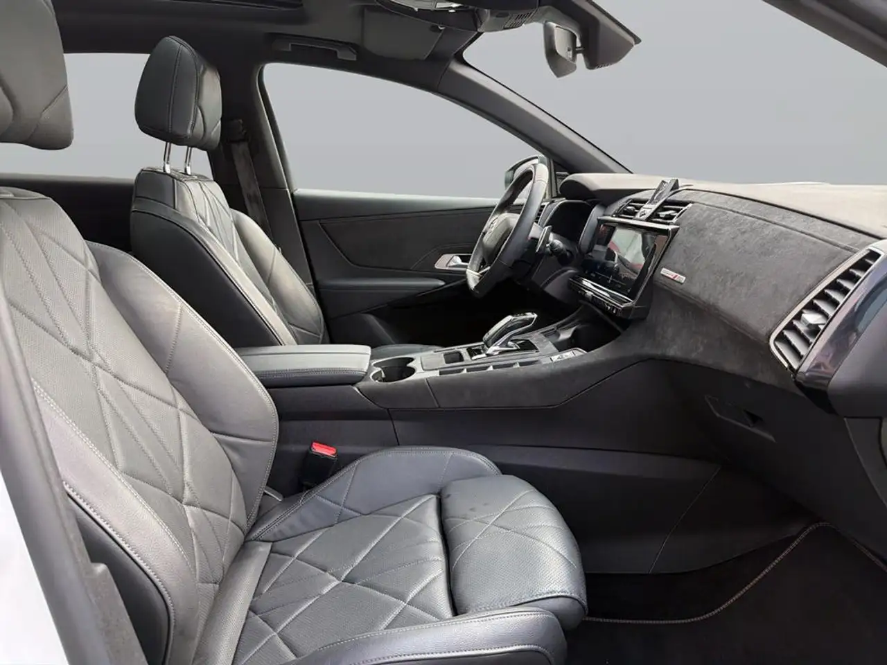 DS Automobiles DS 7 Crossback 2022 — фото 13