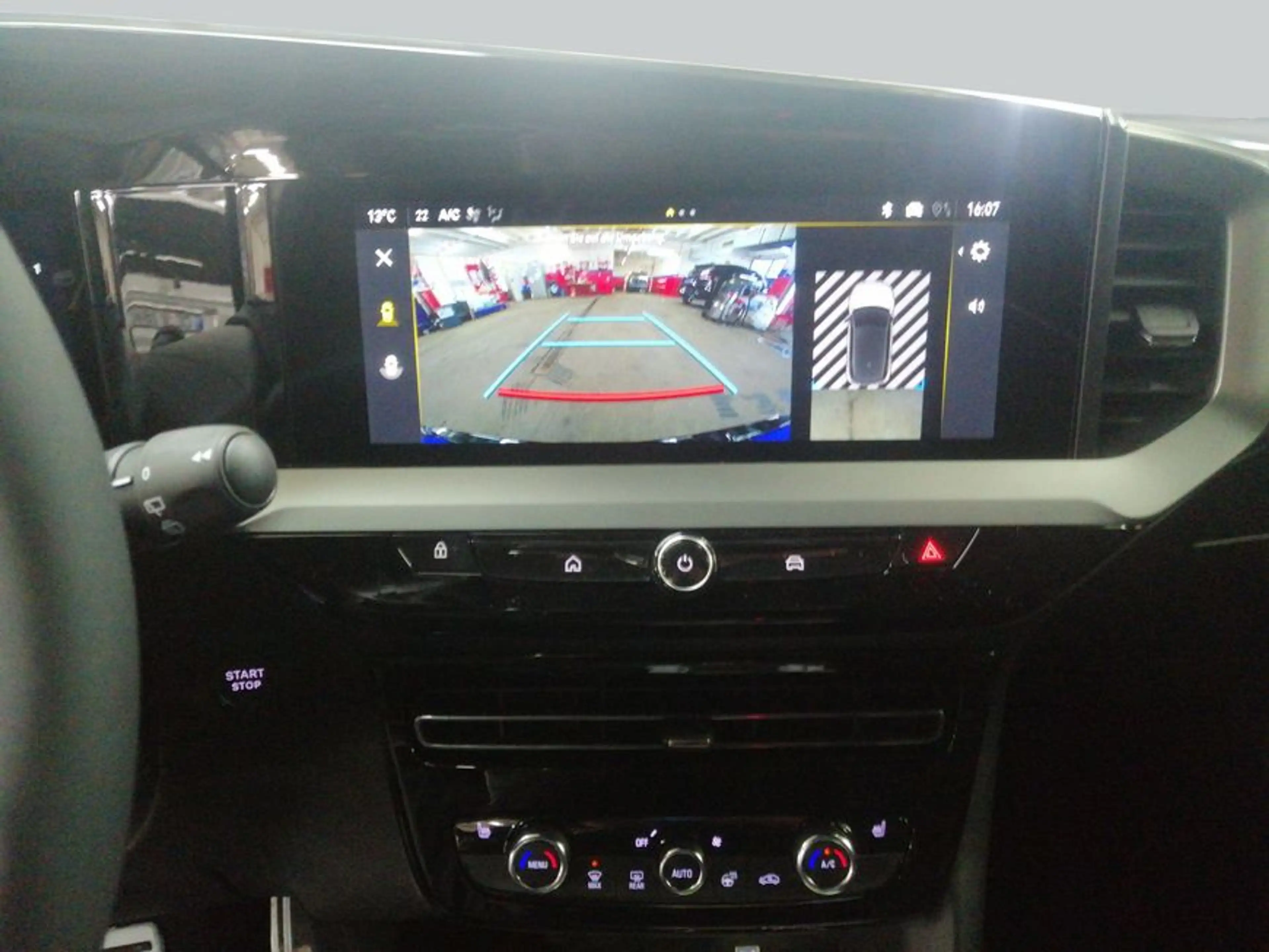 Opel Mokka-E GSE 207 kW, 5-türig (Strom) — photo 15