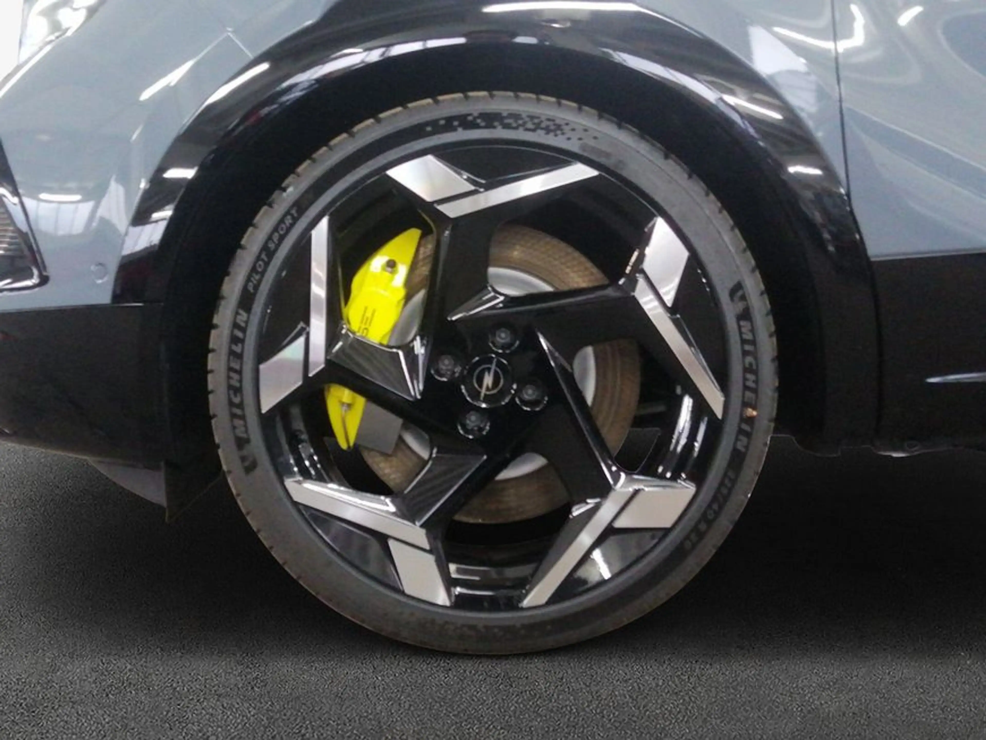 Opel Mokka-E GSE 207 kW, 5-türig (Strom) — photo 8