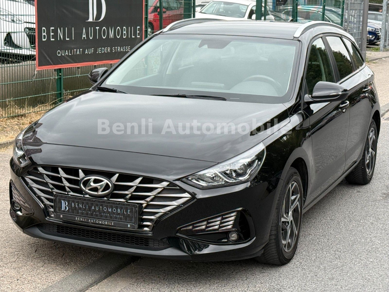 Hyundai i30 cw Edition 30/1.HAND/SCHECKHEFT/FACELIFT/TMP