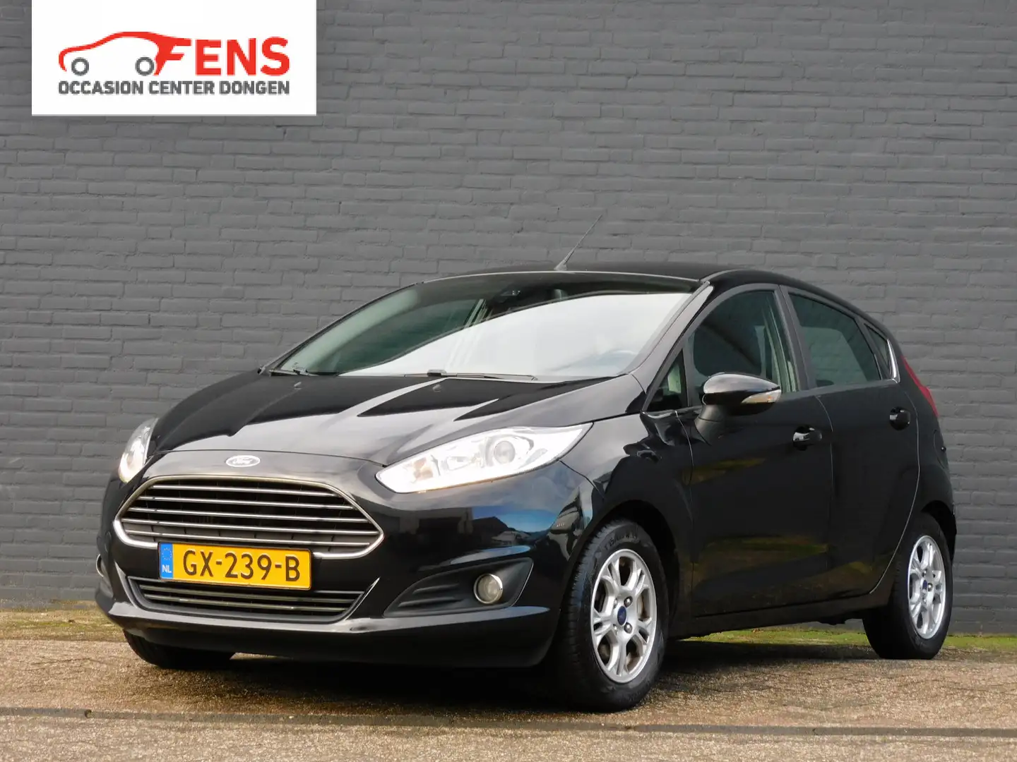 Ford Fiesta 1.5 TDCi Titanium Lease 2e EIGENAAR! NIEUWE DISTRI Zwart - 1
