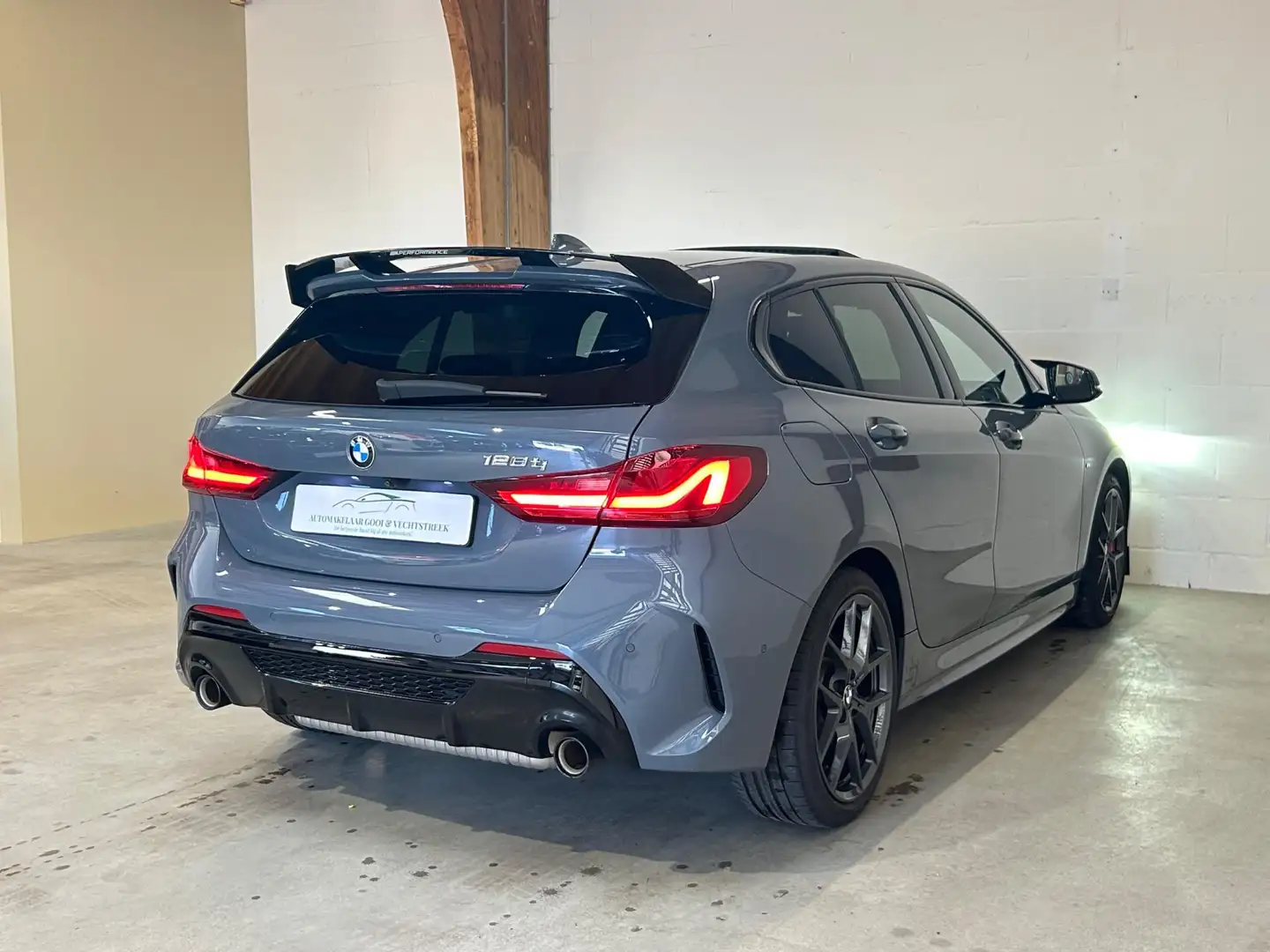 BMW 128 1-serie 128ti High Executive M-Sport - Pano - HK - Grijs - 2