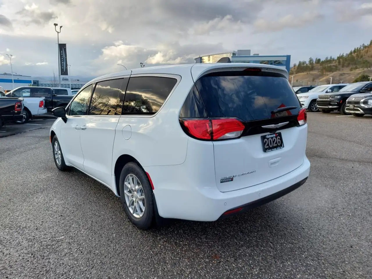 Chrysler Grand Caravan снимка Chrysler Grand Caravan