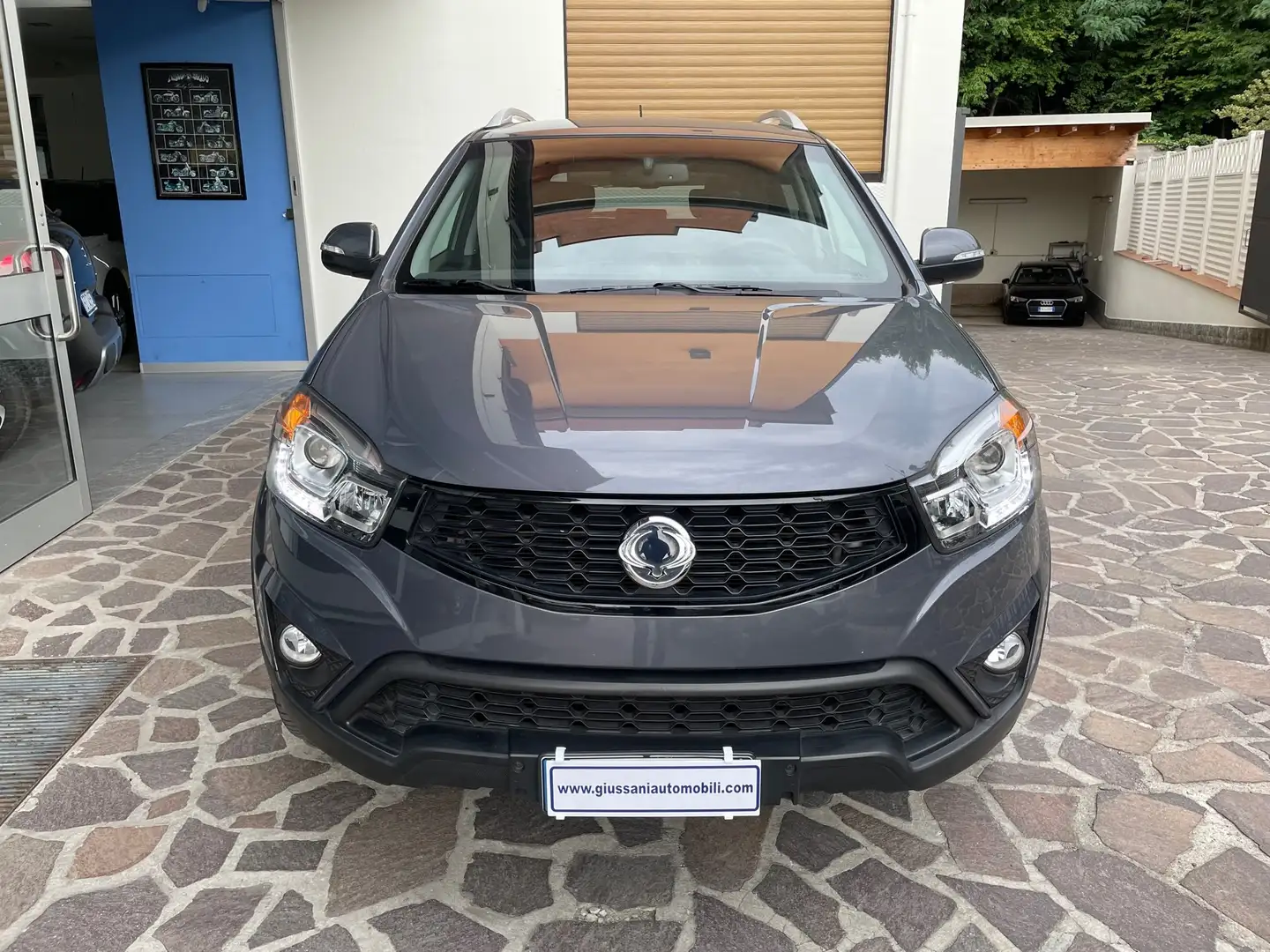 SsangYong Korando 2.0 e-xdi Plus awd 148cv UNICO PROPRIET. STUPENDA Grey - 2