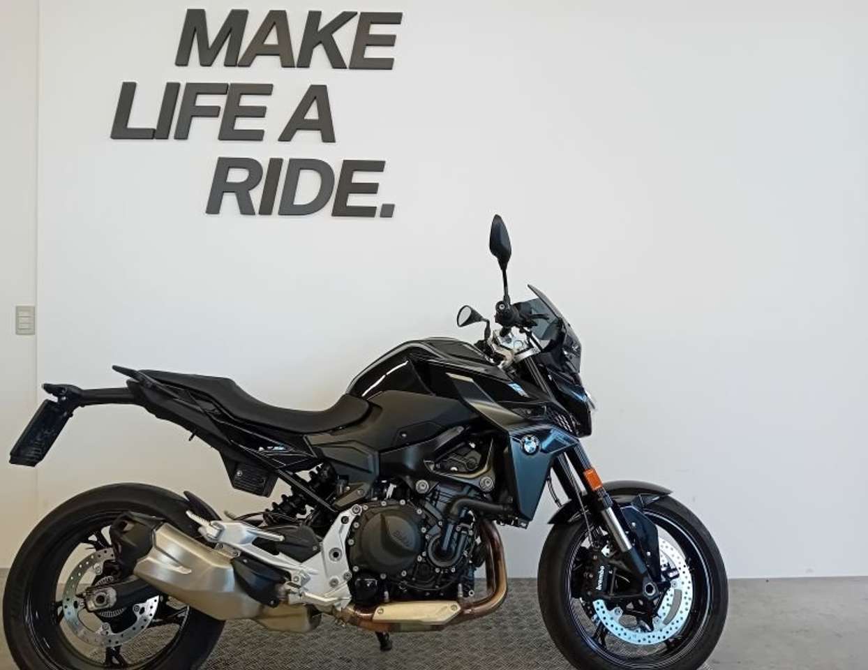 BMW F 900 R
