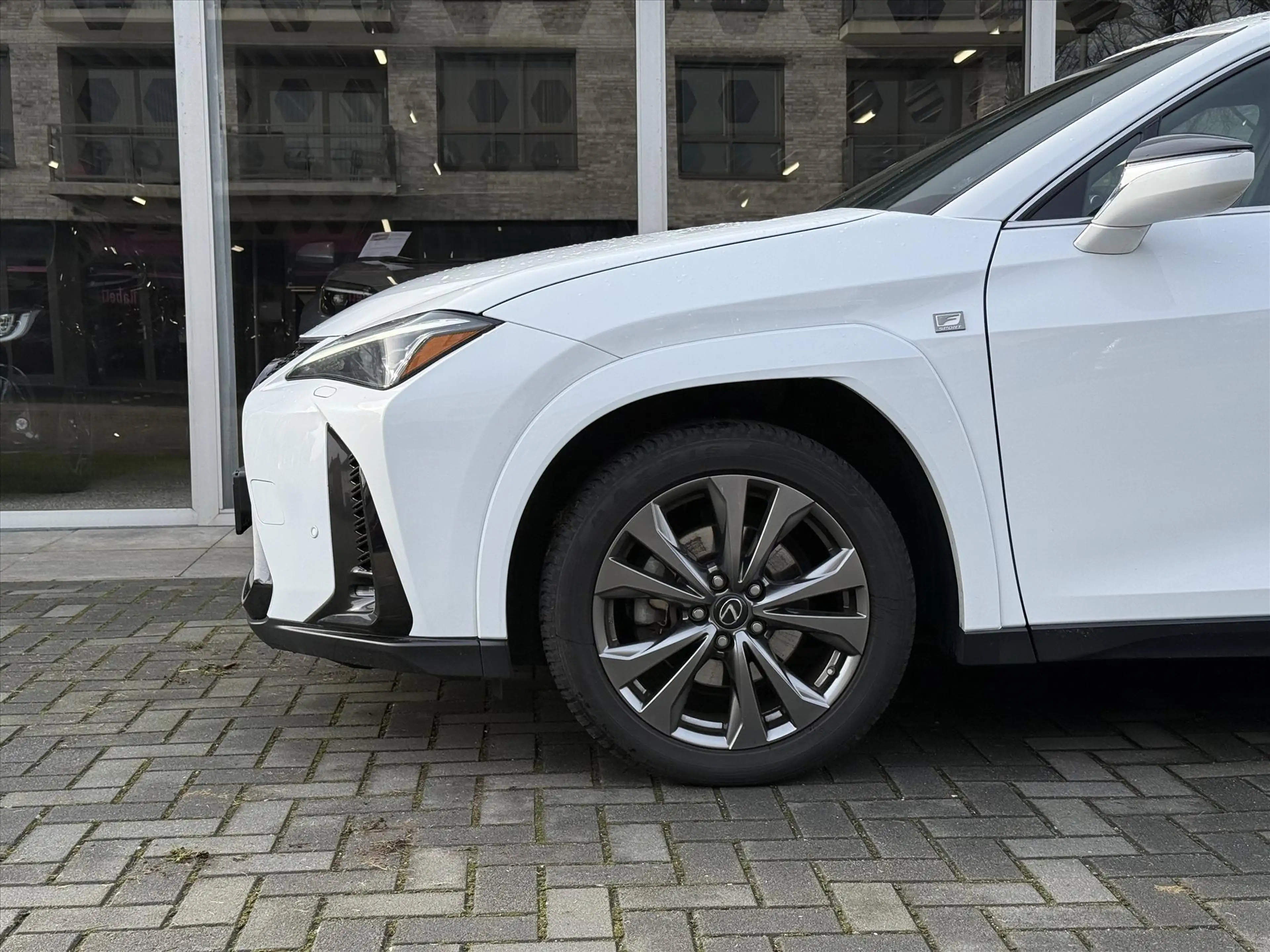 Lexus UX 250h F Sport Line | Facelift, Head up display, Blind Sp — photo 4