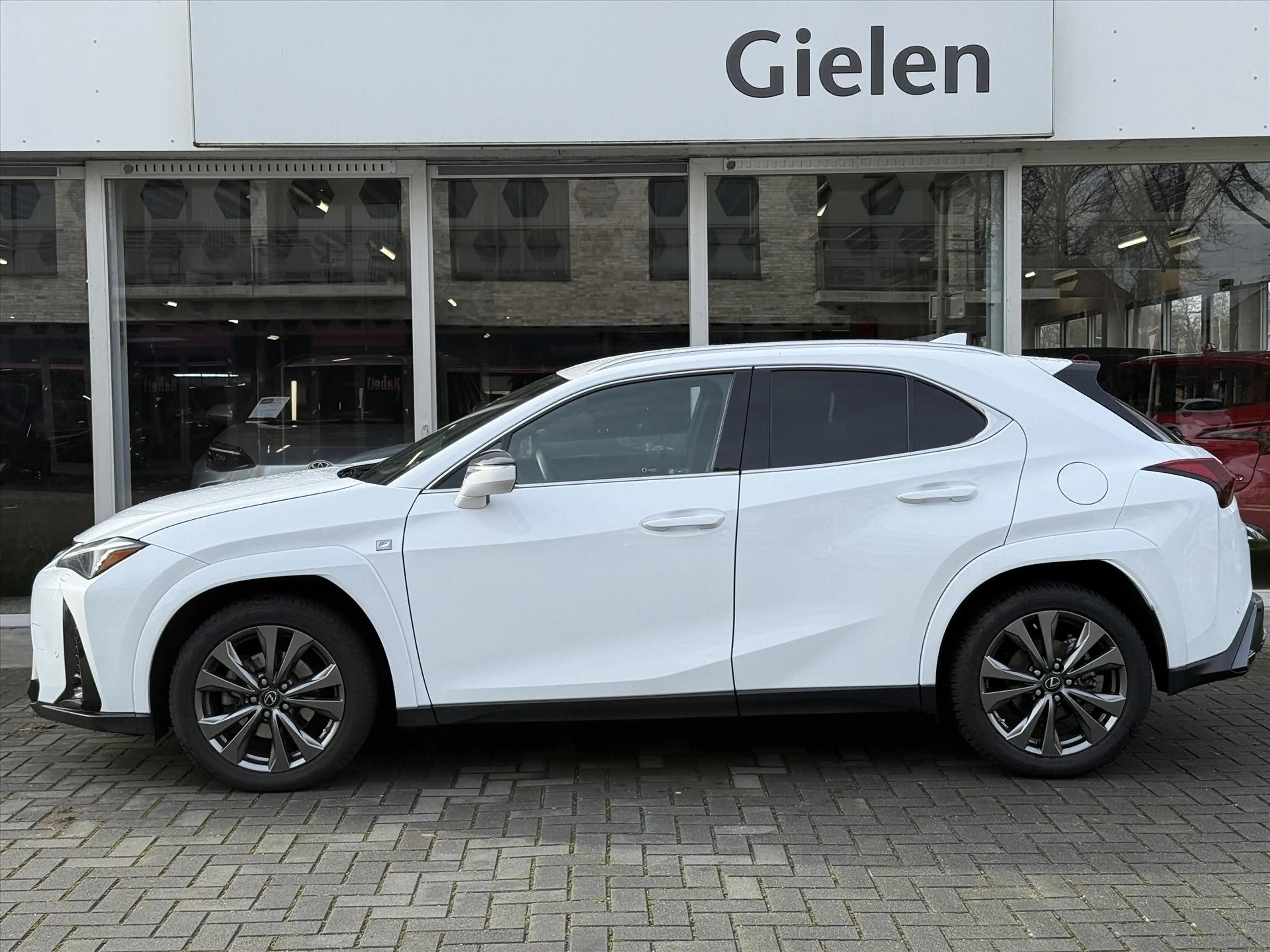 Lexus UX 250h F Sport Line | Facelift, Head up display, Blind Sp — photo 3