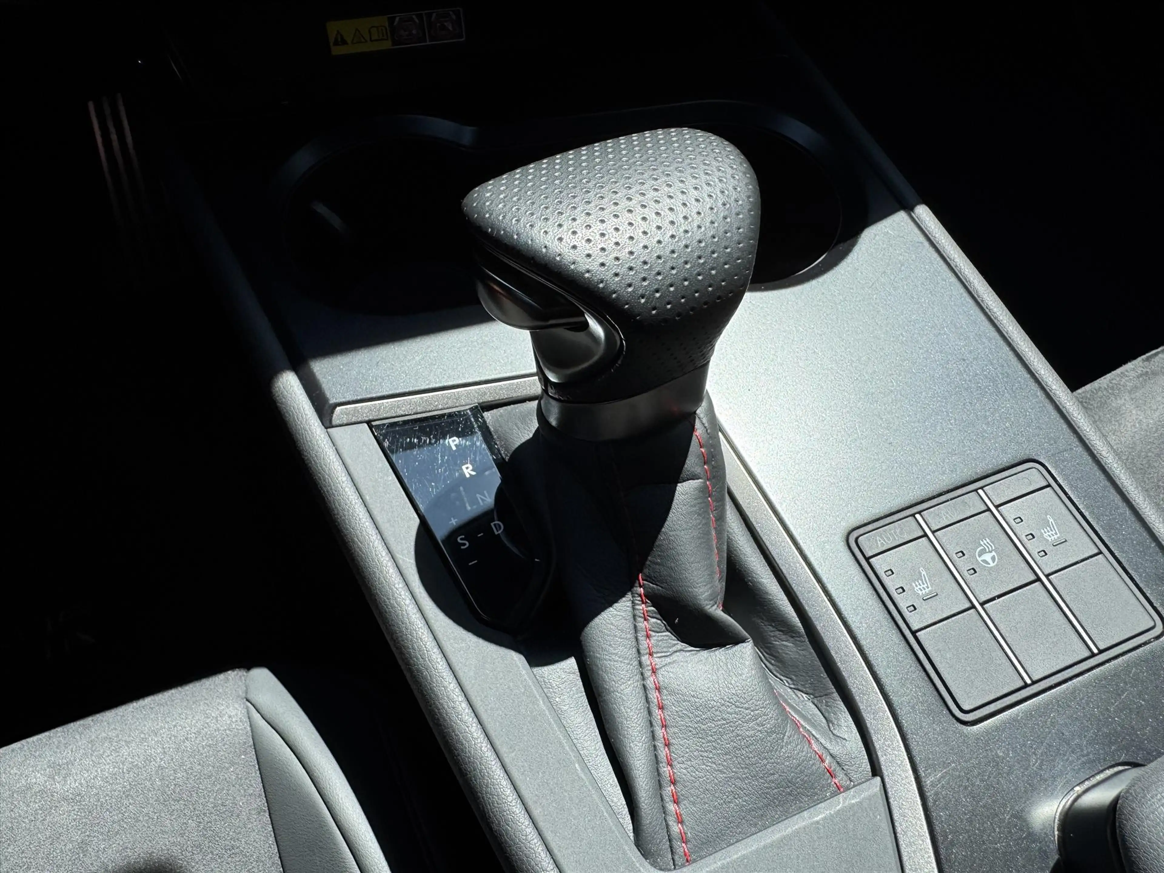Lexus UX 250h F Sport Line | Facelift, Head up display, Blind Sp — photo 28