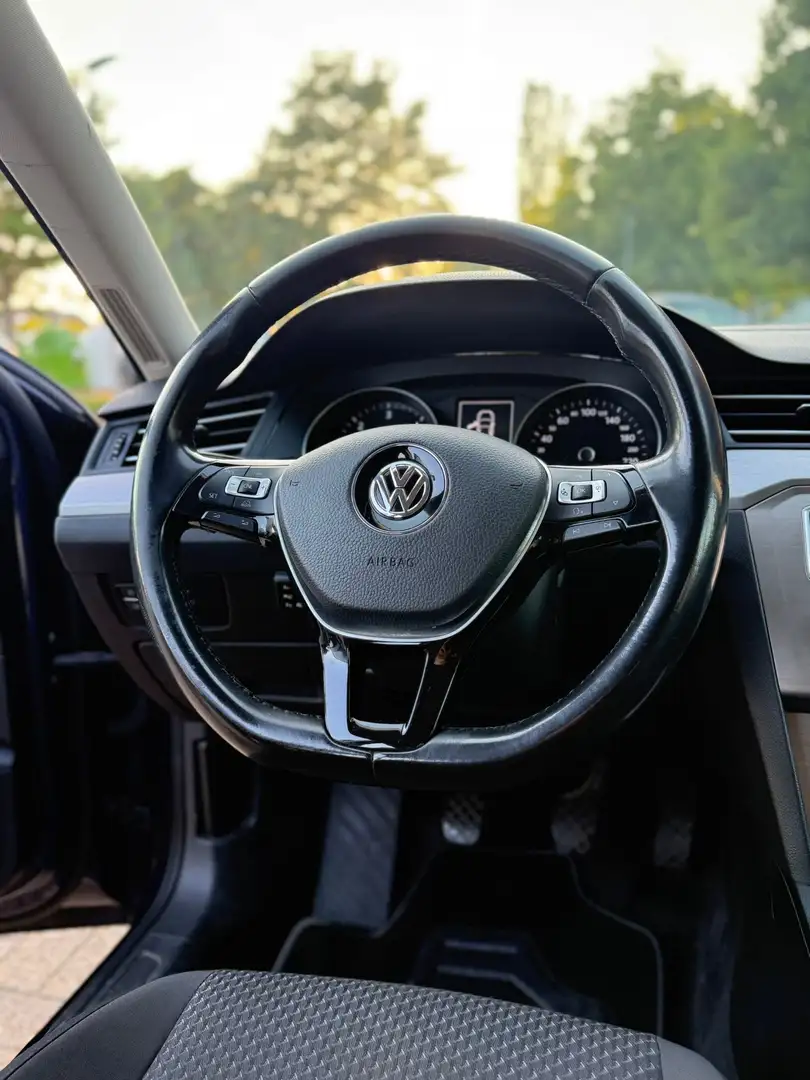 Volkswagen Passat Variant 1.6 TDI (BlueMotion Technology) Comfortline - 1