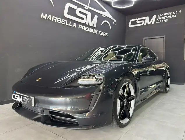Porsche Taycan Turbo