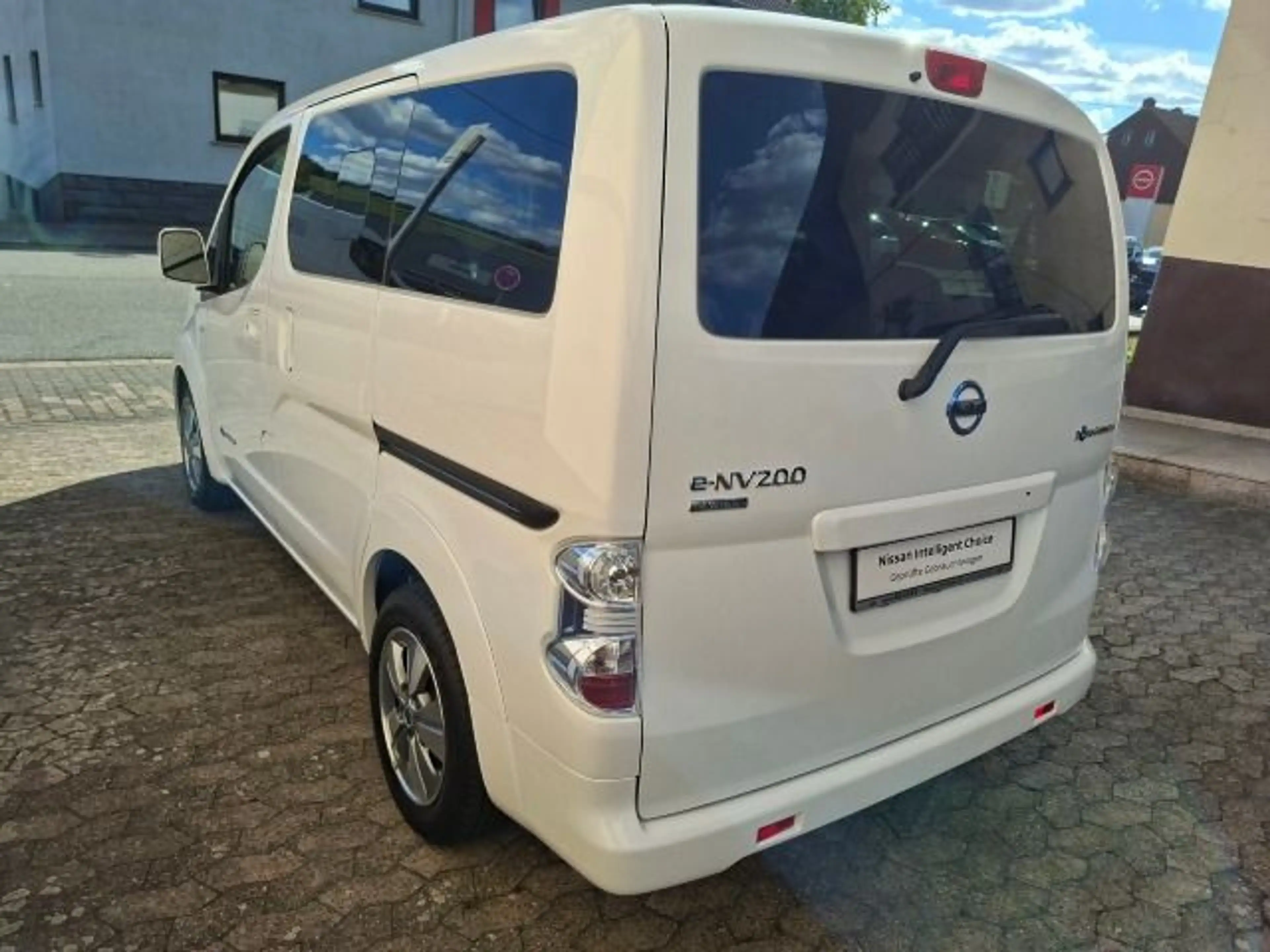 Nissan NV200 40kWh e-Evalia Navi Rückfahrkamera 7Sitzer — photo 8