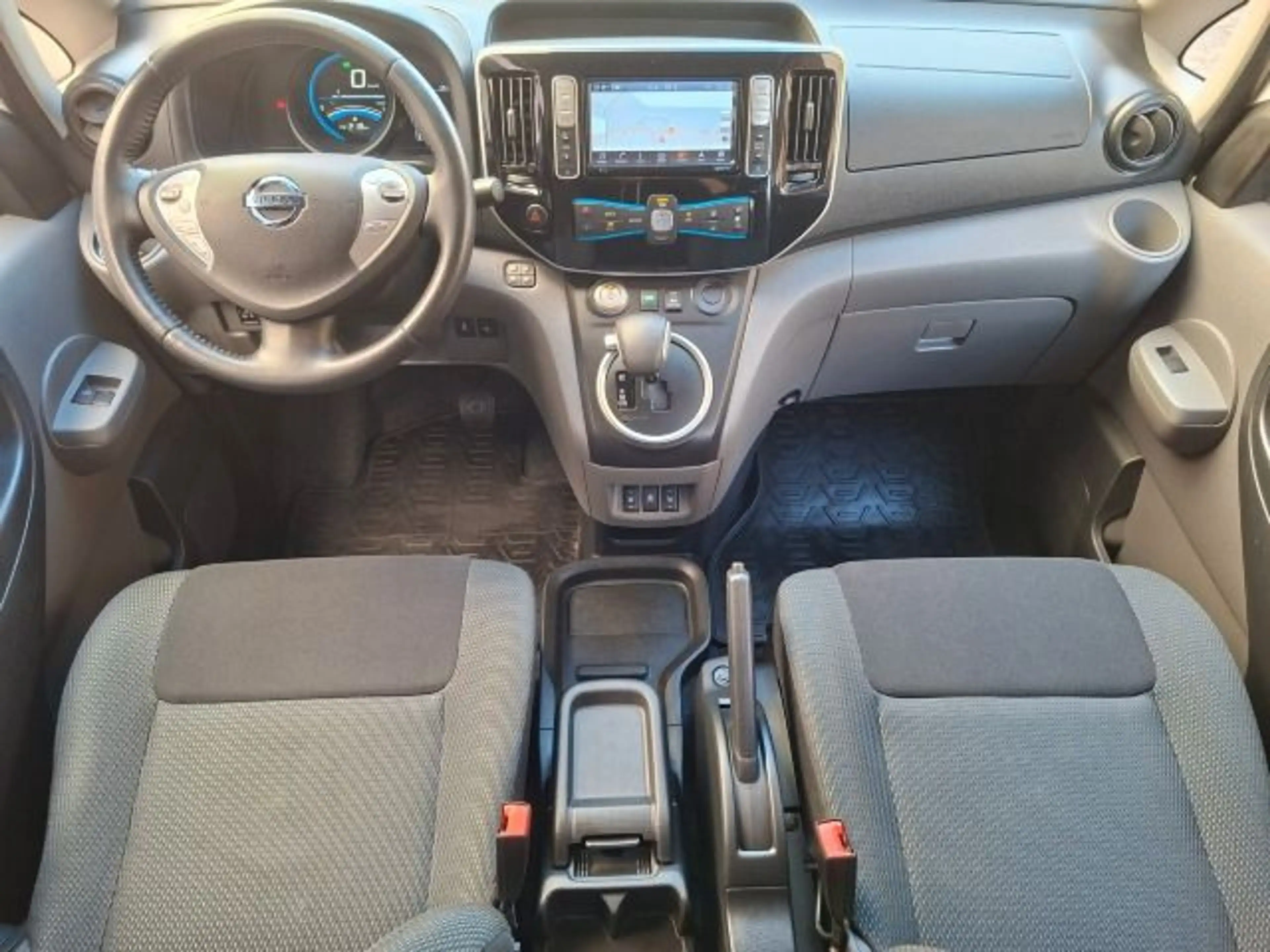Nissan NV200 40kWh e-Evalia Navi Rückfahrkamera 7Sitzer — photo 14