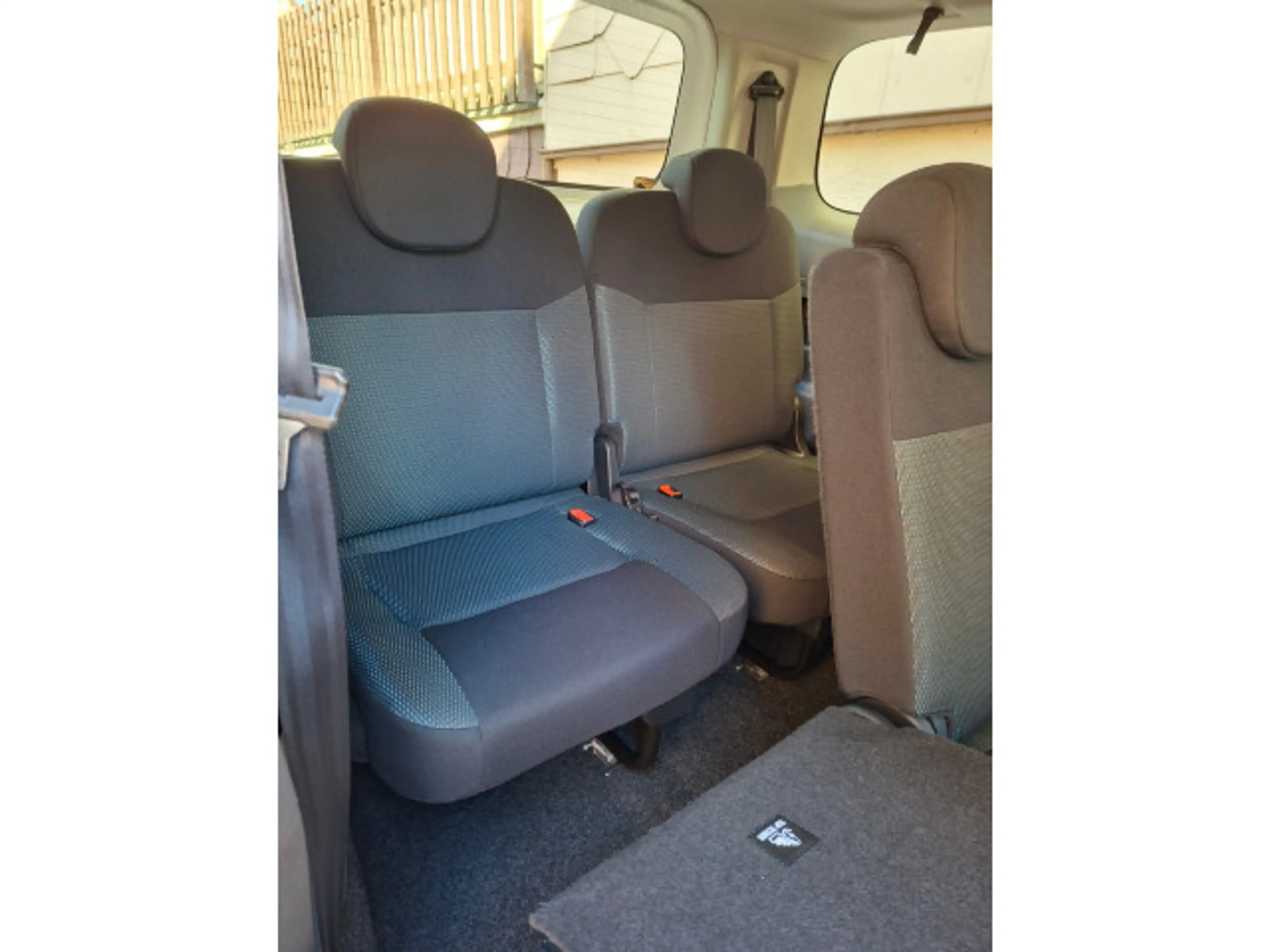 Nissan NV200 40kWh e-Evalia Navi Rückfahrkamera 7Sitzer — photo 12