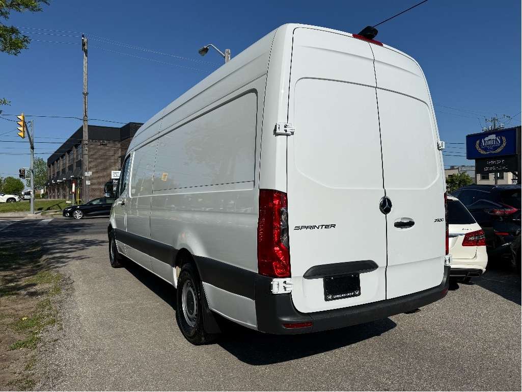 2023 Mercedes-Benz Sprinter Cargo Van