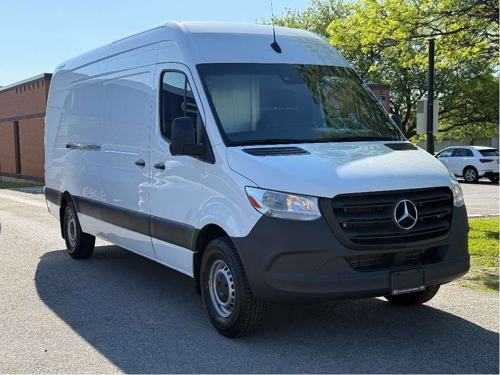 2023 Mercedes-Benz Sprinter Cargo Van