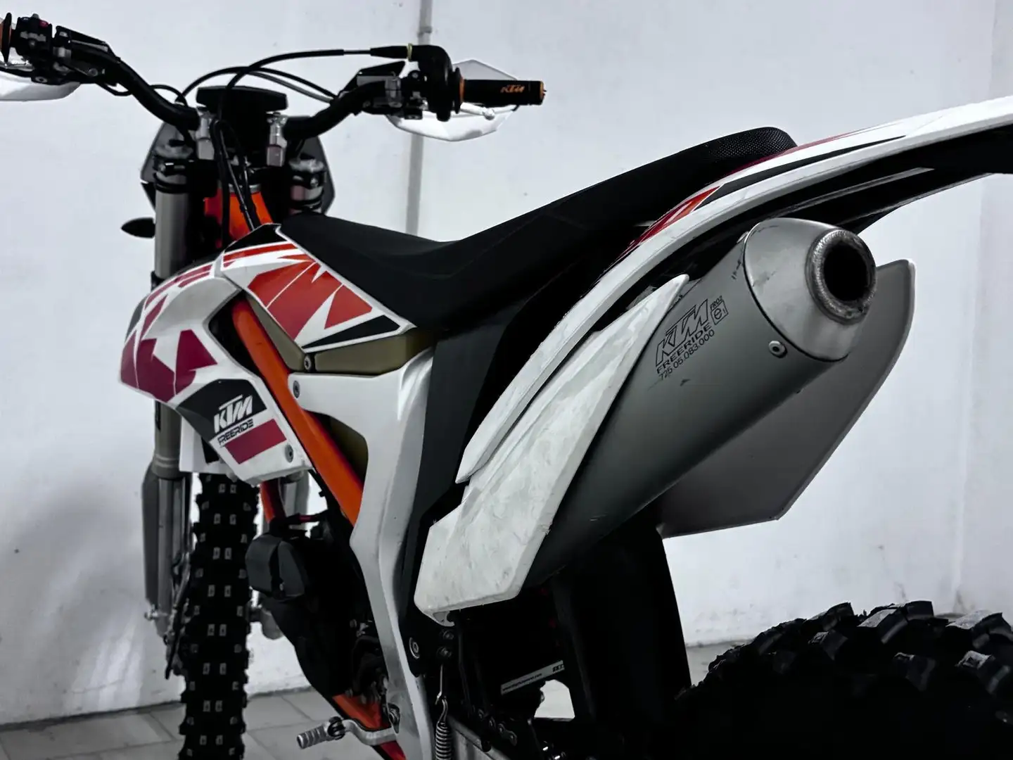 KTM Freeride 250 R Wit - 2