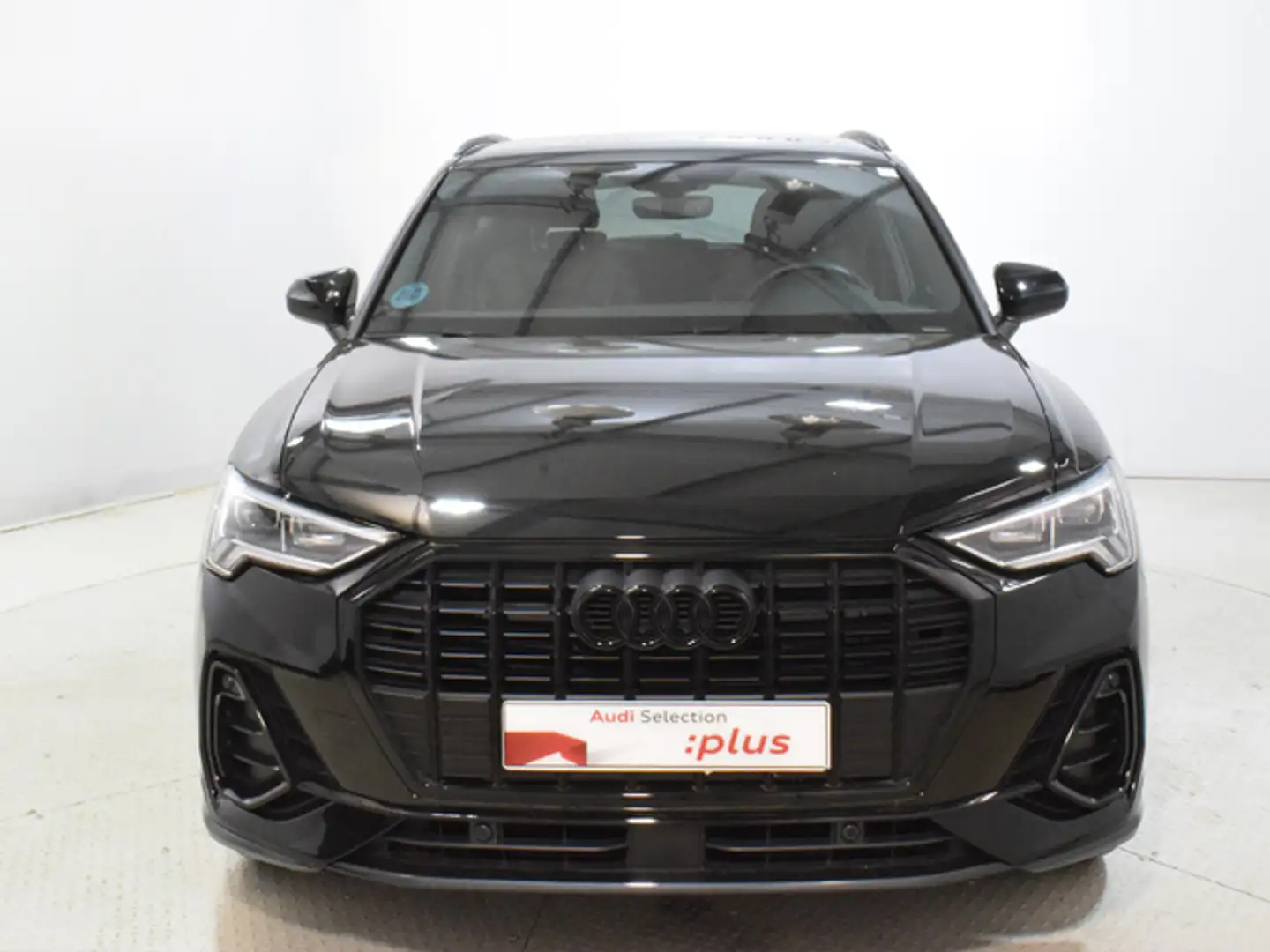 Audi Q3 35 TDI S line S tronic 110kW Zwart - 2