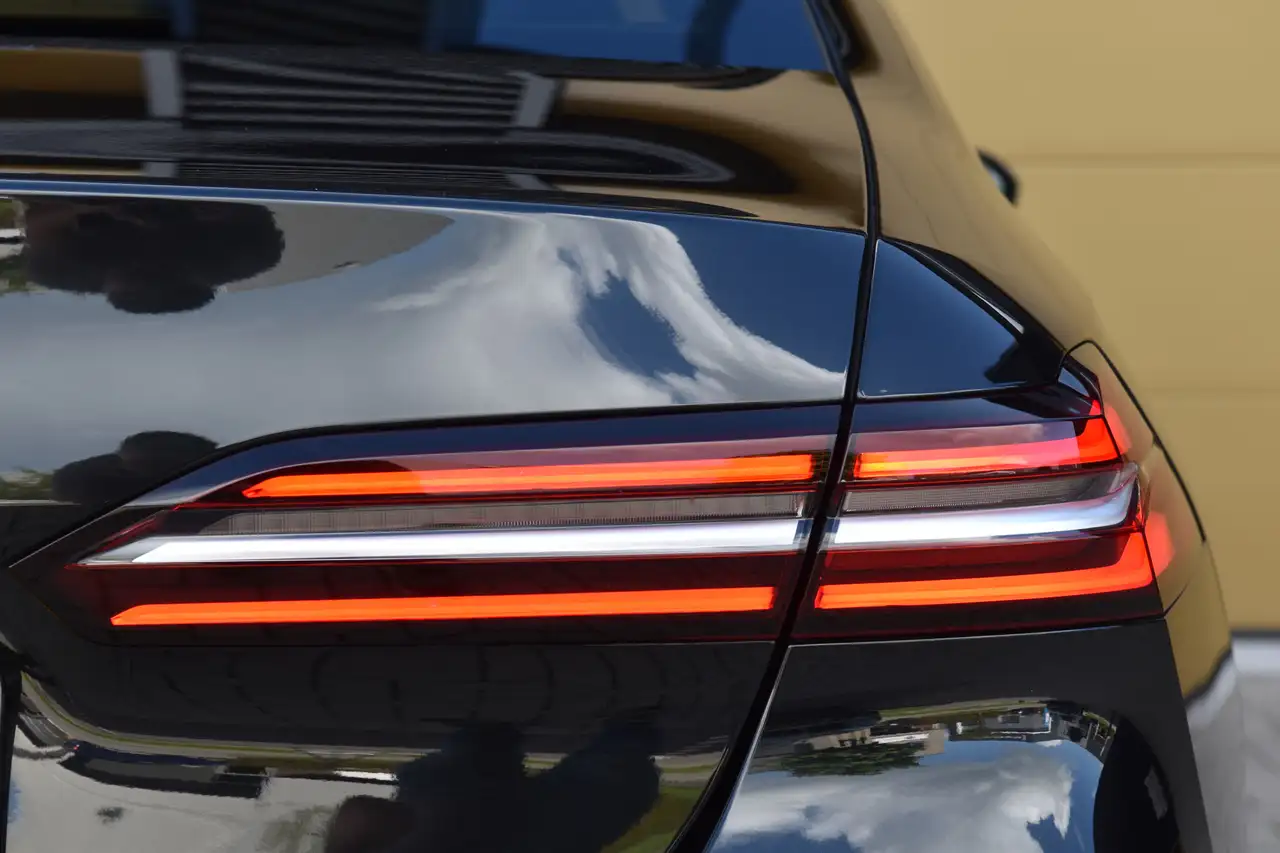 BMW 550 5-serie 550e xDrive * Harman/Kardon * Trekhaak * S, миниатюра 9