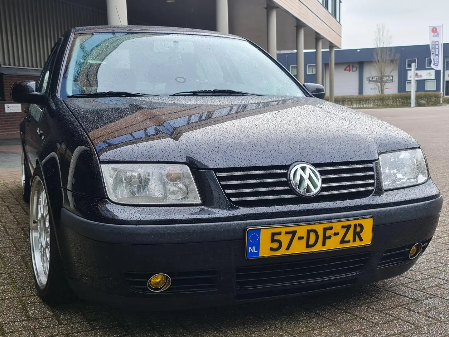 Volkswagen Bora Bora 2.0 Trendline Negro - 1