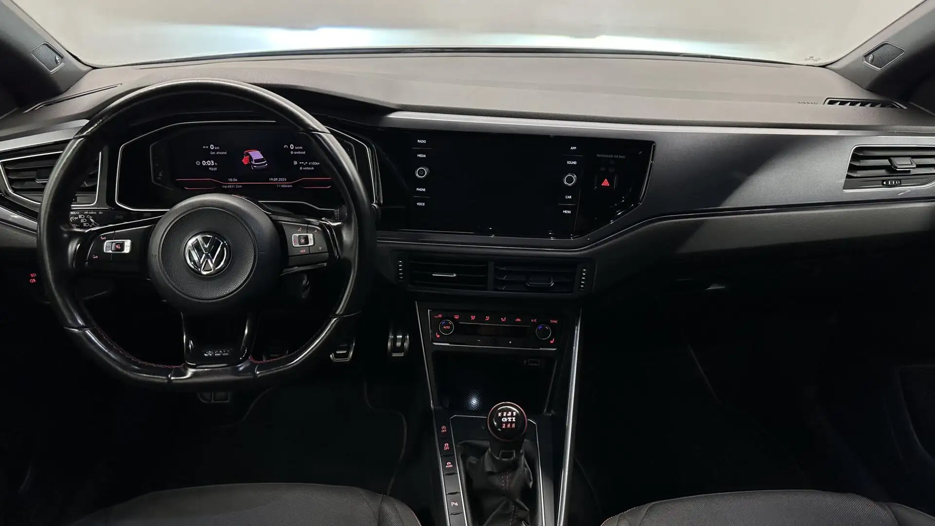 Volkswagen Polo GTI 2.0 TSI |Milltek|Verlaagd|Carplay| Grau - 2