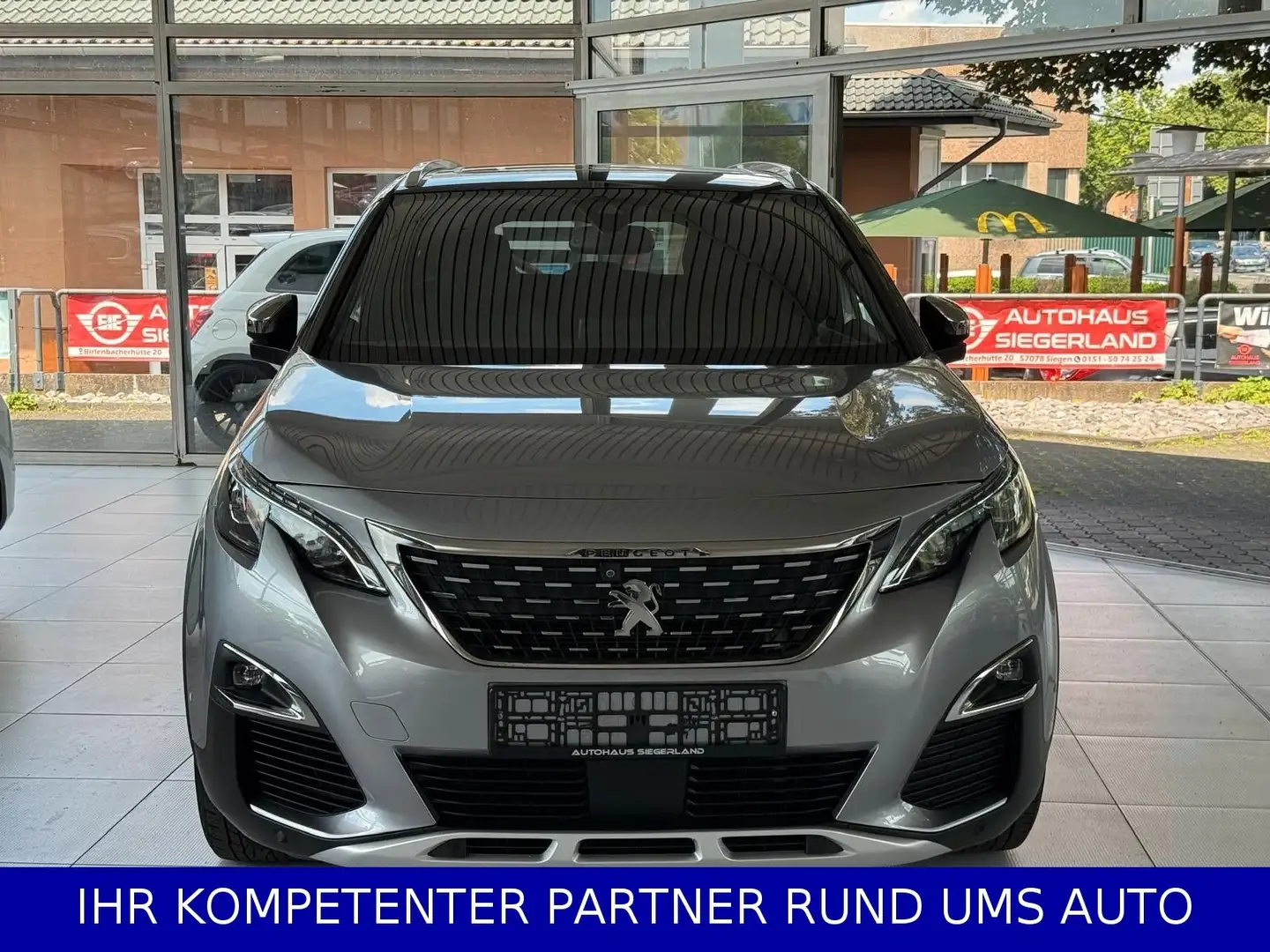 Peugeot 5008 GT-LINE/7-SITZER/KAMERA/PANO/NAVI /VOLL Grau - 2