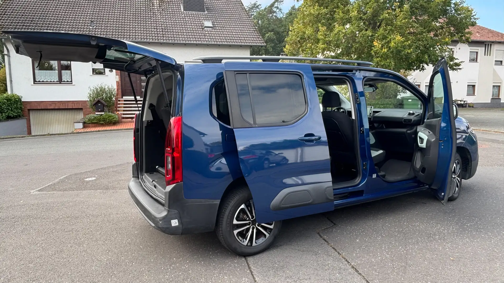 Citroen Berlingo Berlingo XL BlueHDi 130 FEEL-NEUTEILE Blau - 2