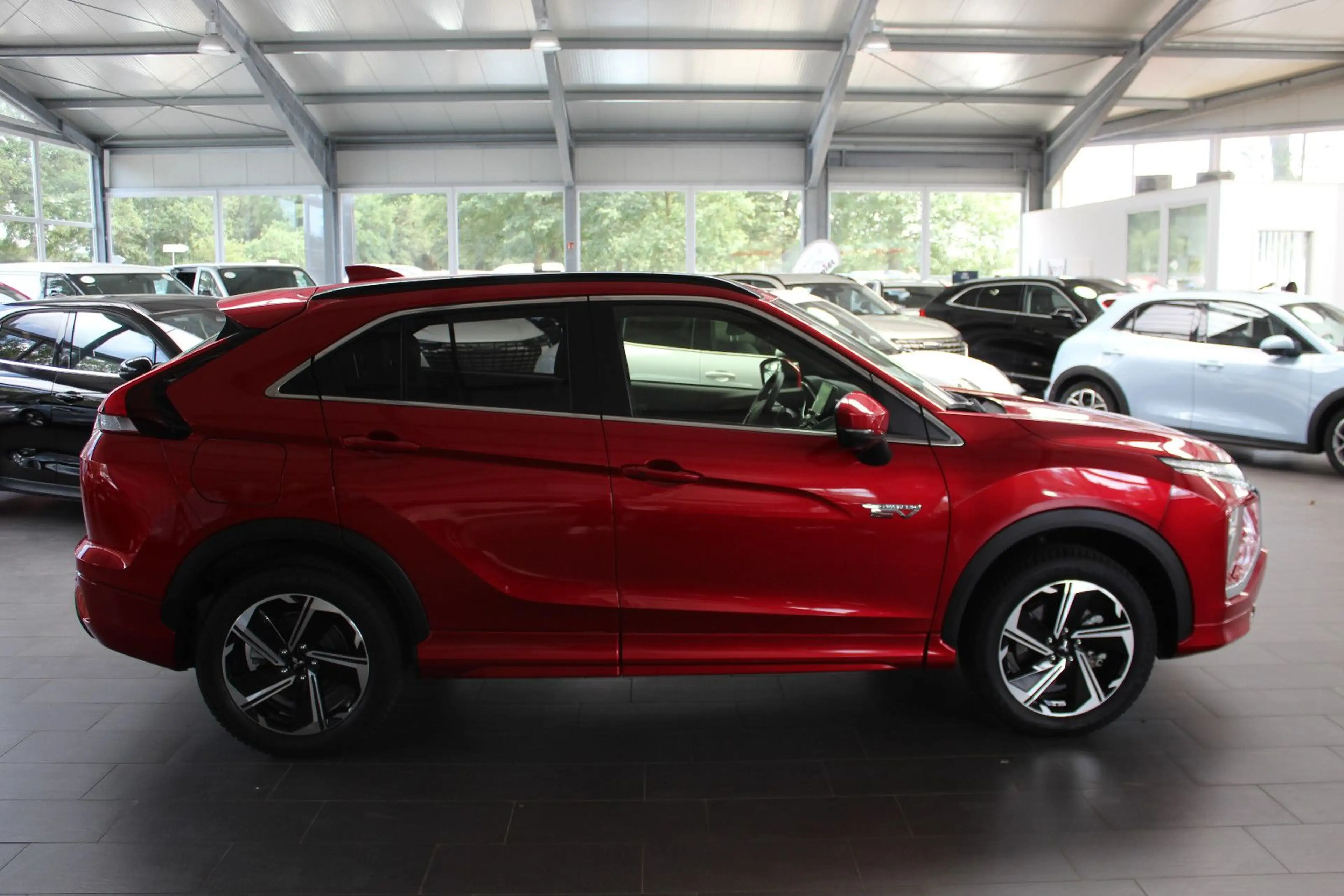 Mitsubishi Eclipse Cross Plug-in Hybrid Select 4WD — photo 8